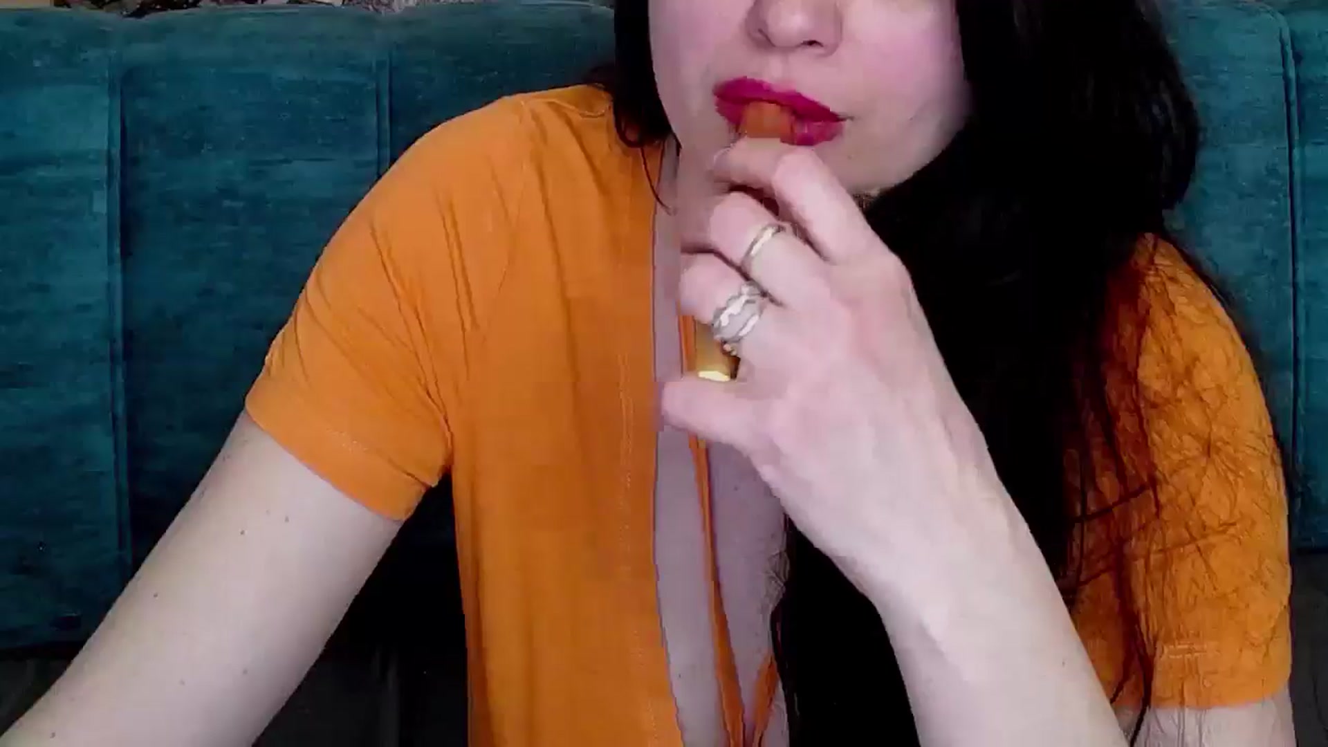 Gallery image thumbnail from ForeverChic's myfreecams stream on, 04/09/2025, 10:46 image 14 of 20