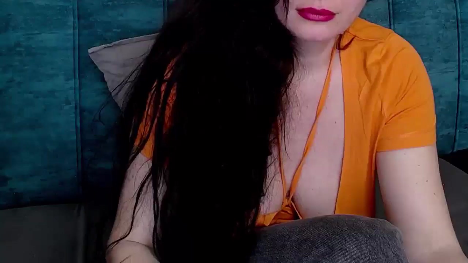 Gallery image thumbnail from ForeverChic's myfreecams stream on, 04/09/2025, 10:46 image 8 of 20