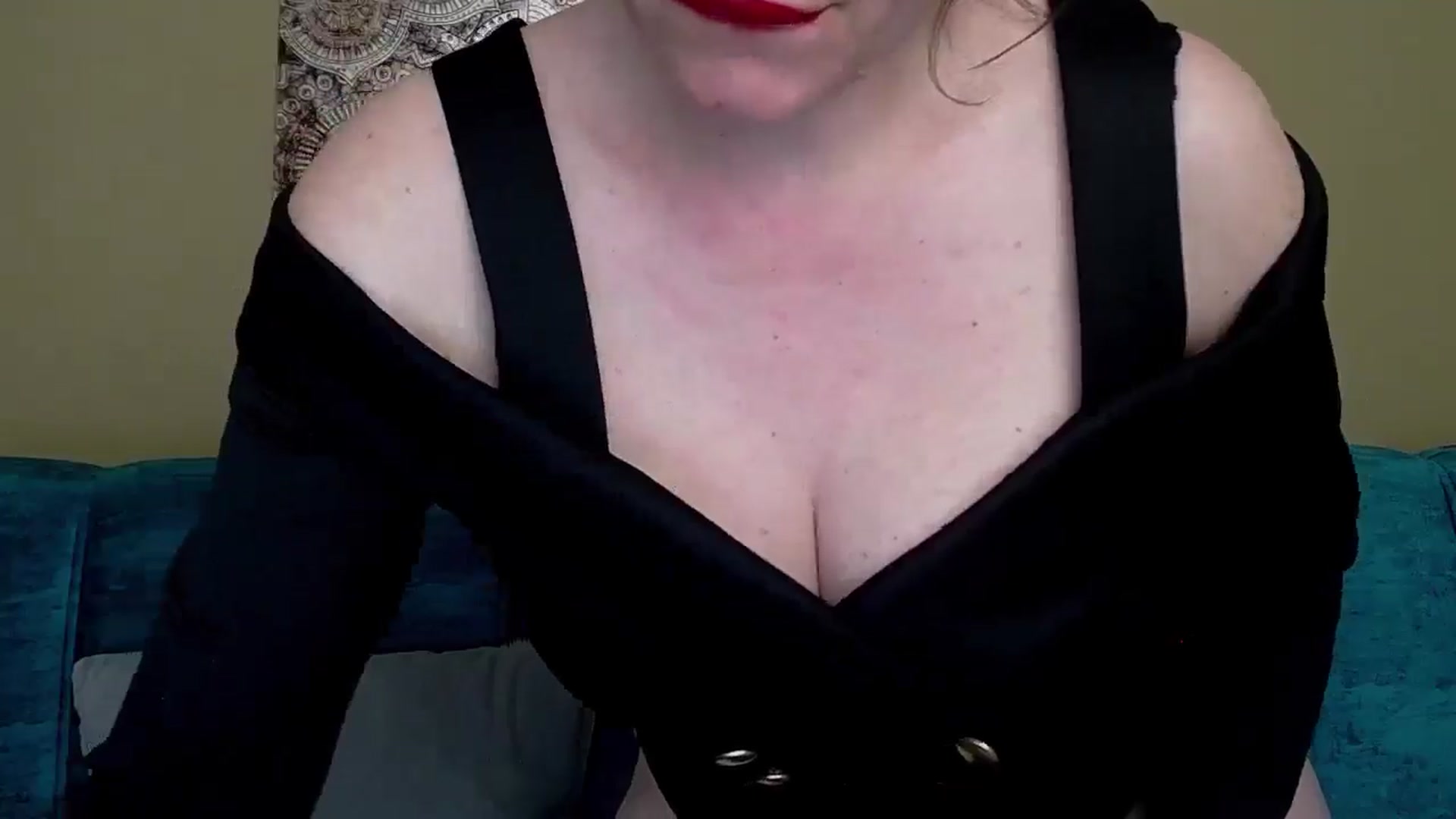 Gallery image thumbnail from ForeverChic's myfreecams stream on, 04/28/2025, 08:39 image 4 of 20
