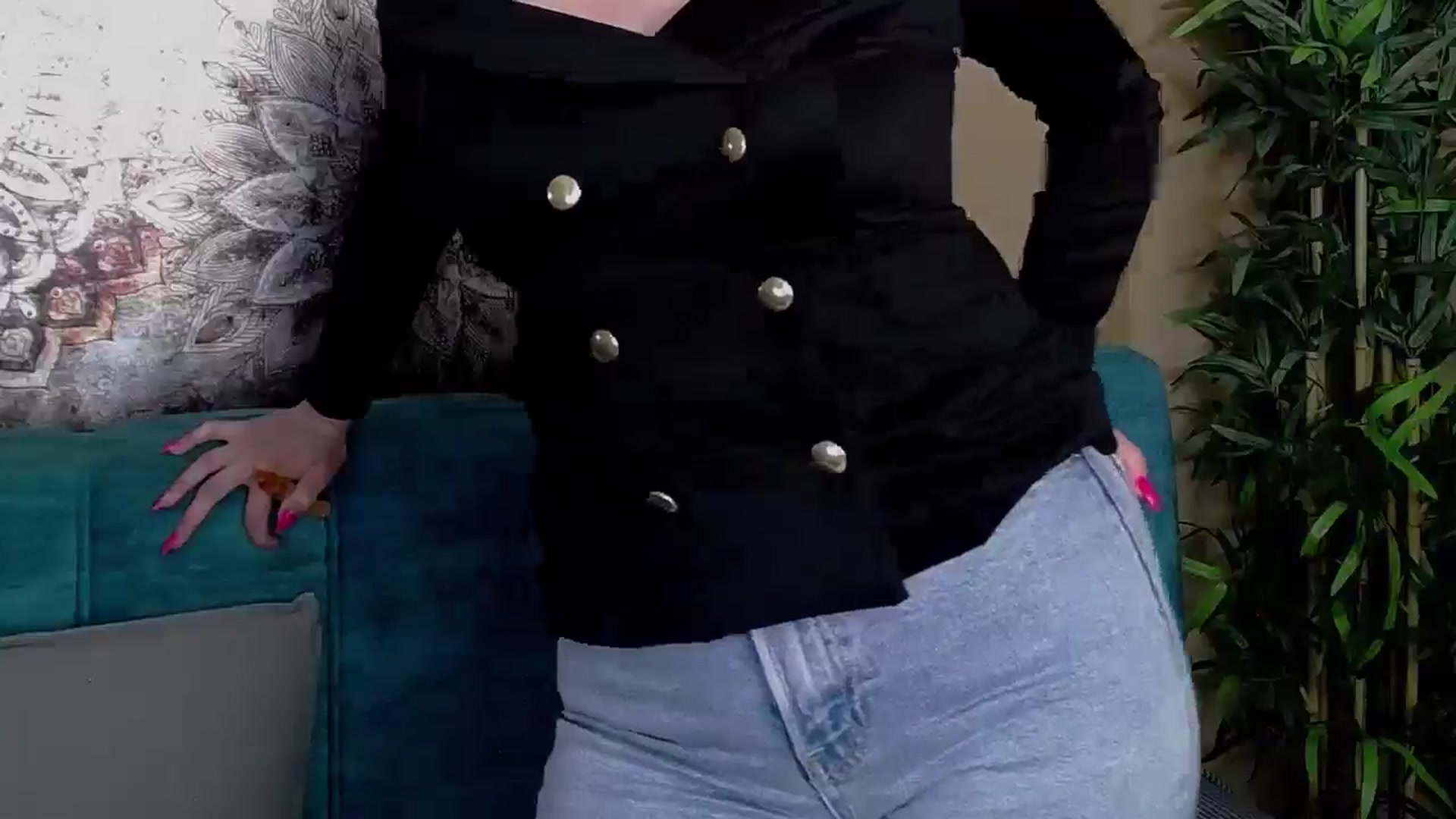 Gallery image thumbnail from ForeverChic's myfreecams stream on, 04/28/2025, 11:58 image 9 of 20