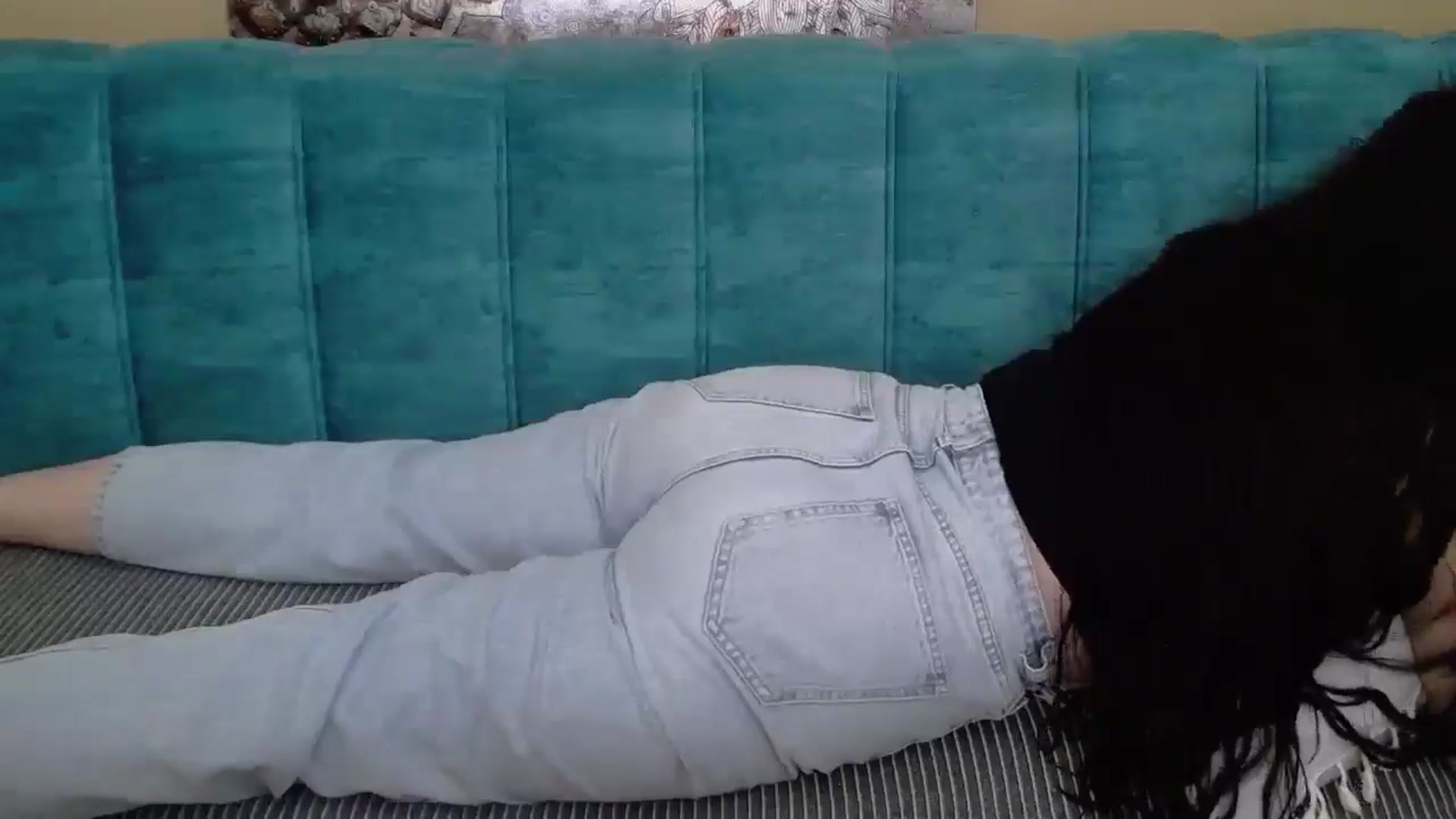 Gallery image thumbnail from ForeverChic's myfreecams stream on, 05/02/2025, 08:01 image 7 of 20