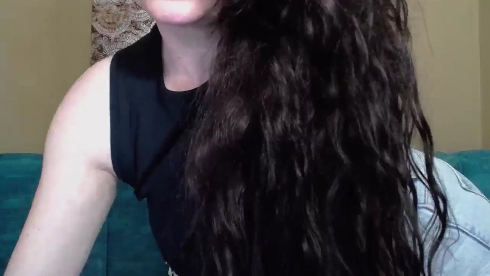 Gallery image thumbnail from ForeverChic's myfreecams stream on, 05/02/2025, 08:01 image 17 of 20