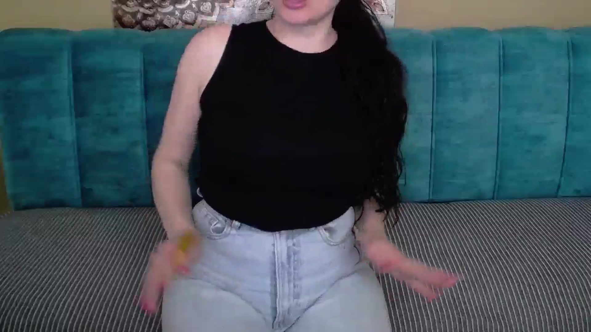 Gallery image thumbnail from ForeverChic's myfreecams stream on, 05/02/2025, 09:43 image 13 of 20