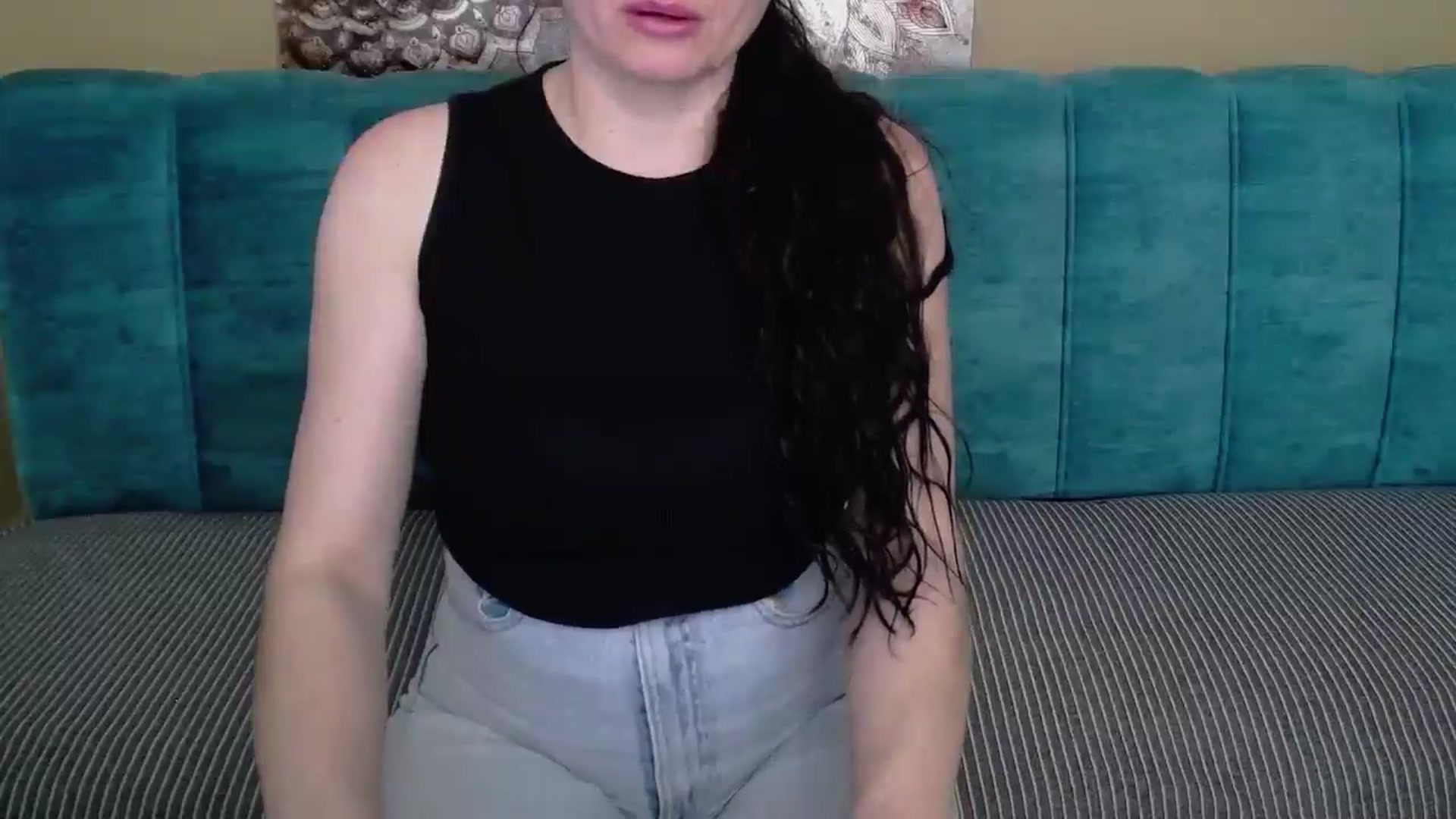 Gallery image thumbnail from ForeverChic's myfreecams stream on, 05/02/2025, 09:43 image 14 of 20