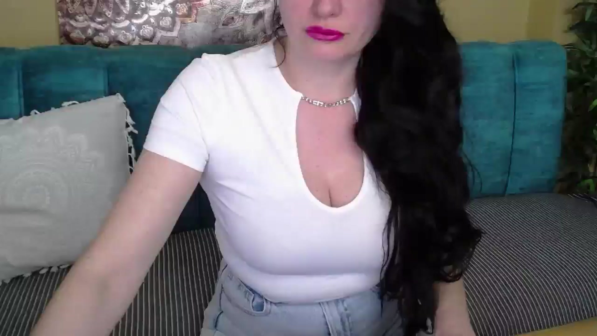 Gallery image thumbnail from ForeverChic's myfreecams stream on, 05/08/2025, 09:02 image 1 of 20
