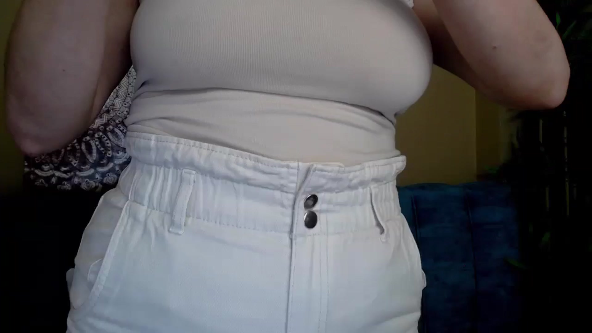 Gallery image thumbnail from ForeverChic's myfreecams stream on, 05/14/2025, 07:32 image 6 of 20