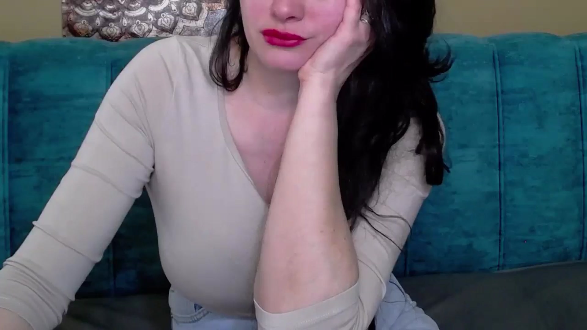 Gallery image thumbnail from ForeverChic's myfreecams stream on, 05/15/2025, 06:58 image 18 of 20