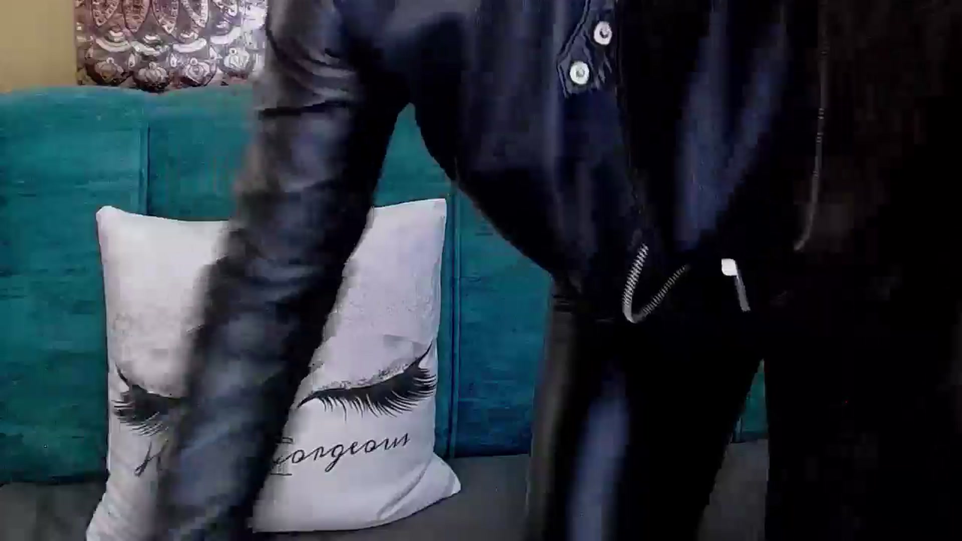 Gallery image thumbnail from ForeverChic's myfreecams stream on, 05/16/2025, 07:22 image 11 of 20