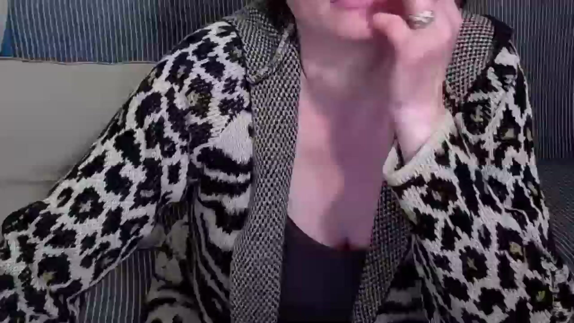 Gallery image thumbnail from ForeverChic's myfreecams stream on, 05/28/2025, 11:34 image 1 of 20