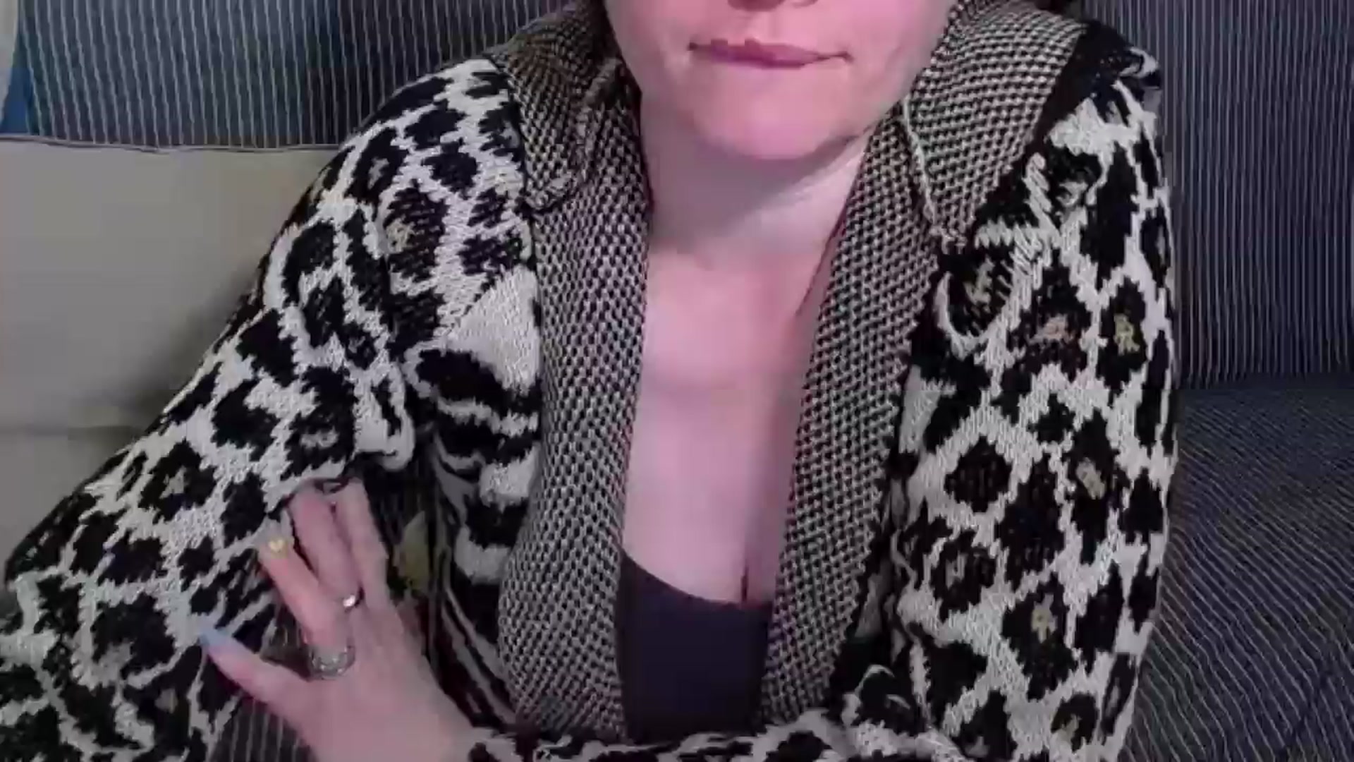 Gallery image thumbnail from ForeverChic's myfreecams stream on, 05/28/2025, 11:34 image 4 of 20