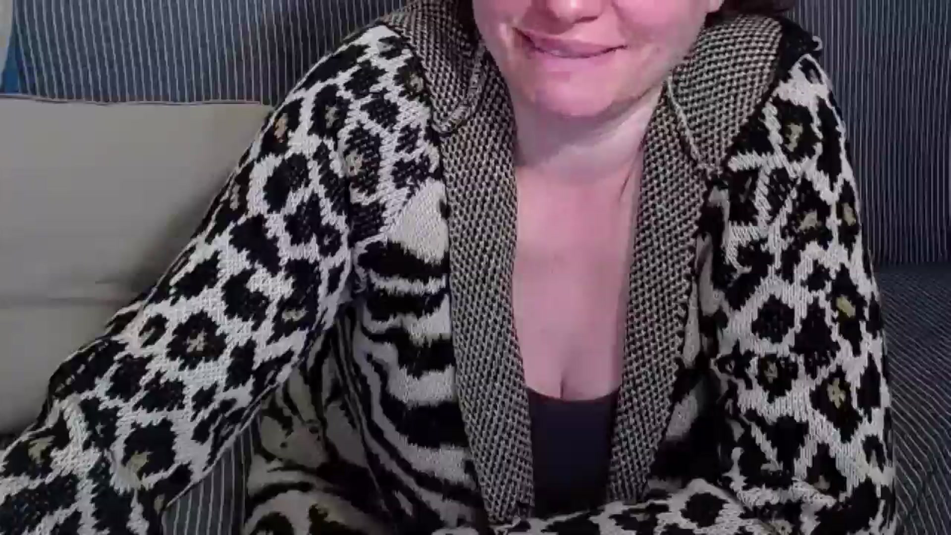 Gallery image thumbnail from ForeverChic's myfreecams stream on, 05/28/2025, 11:34 image 12 of 20
