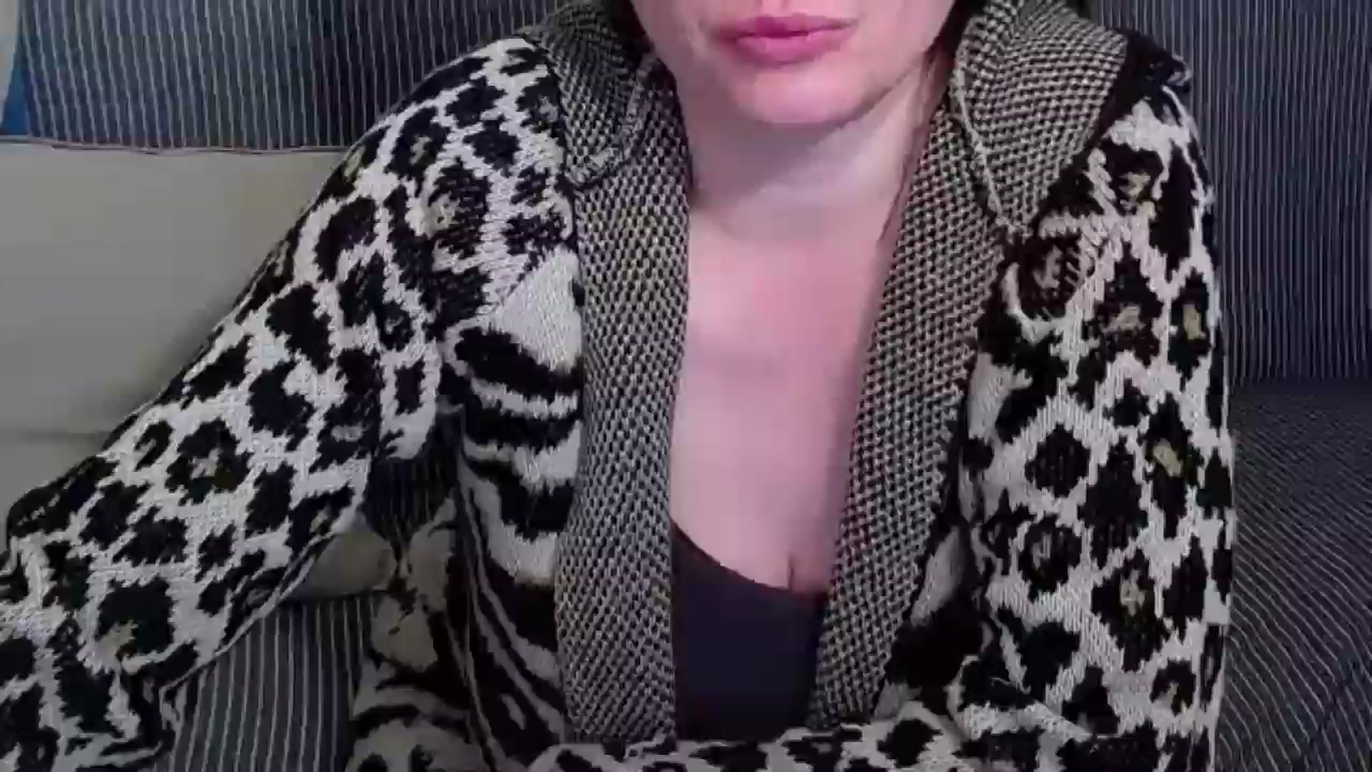 Gallery image thumbnail from ForeverChic's myfreecams stream on, 05/28/2025, 11:34 image 2 of 20