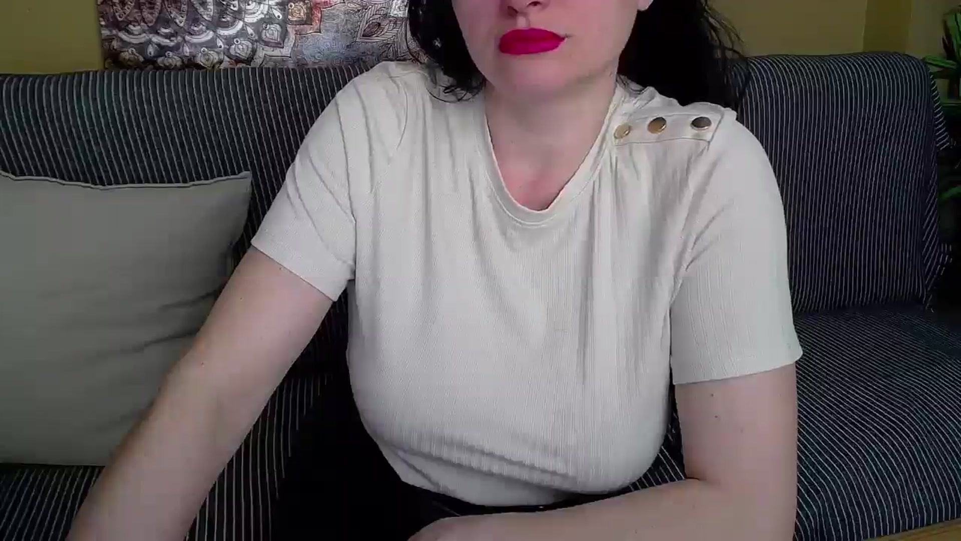 Gallery image thumbnail from ForeverChic's myfreecams stream on, 05/30/2025, 08:16 image 4 of 20
