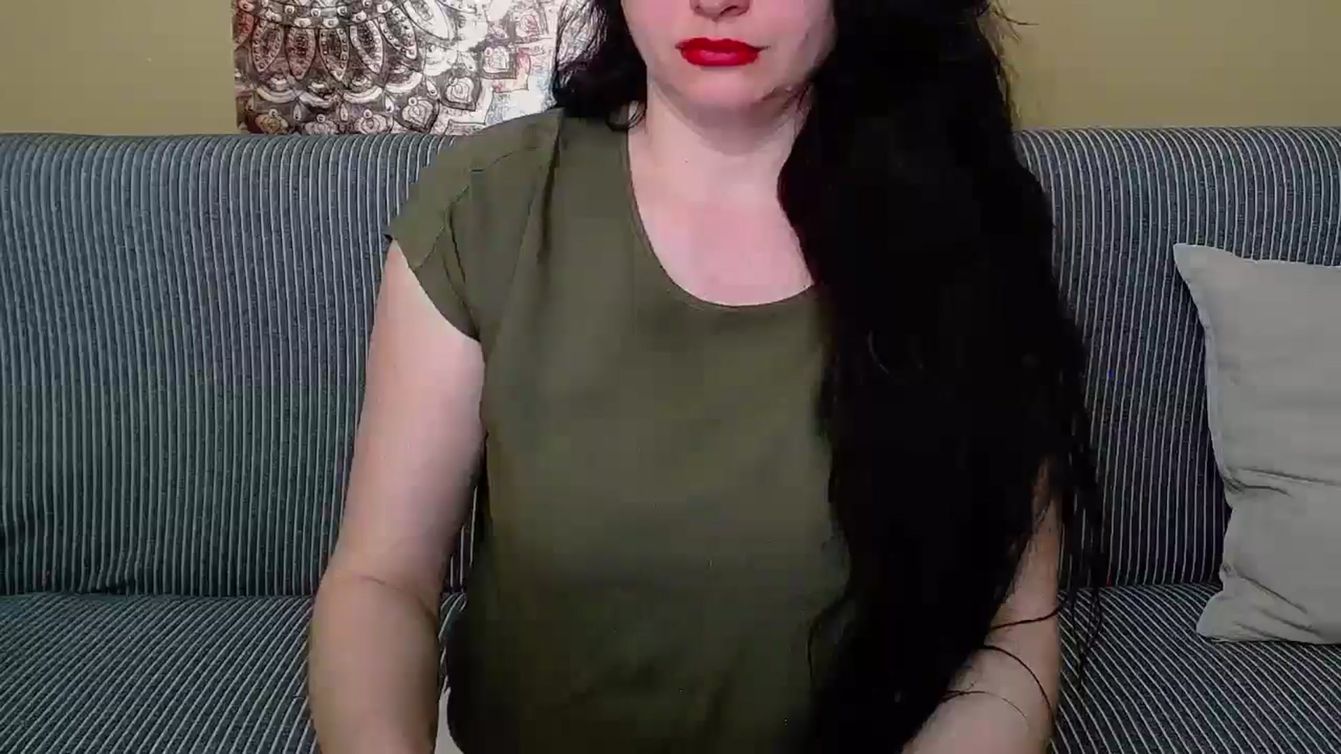 Gallery image thumbnail from ForeverChic's myfreecams stream on, 06/05/2025, 07:27 image 18 of 20