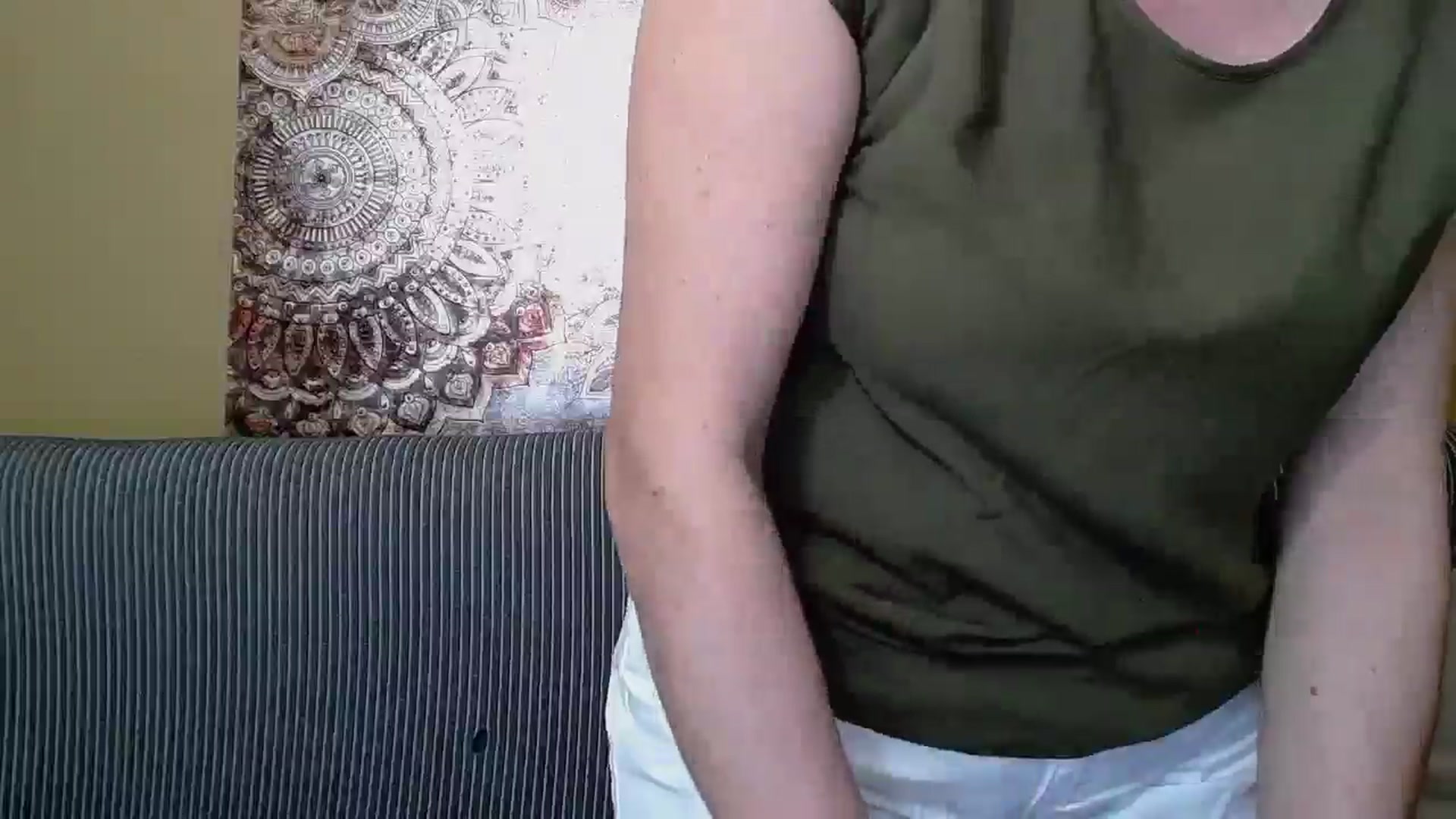 Gallery image thumbnail from ForeverChic's myfreecams stream on, 06/05/2025, 07:27 image 4 of 20