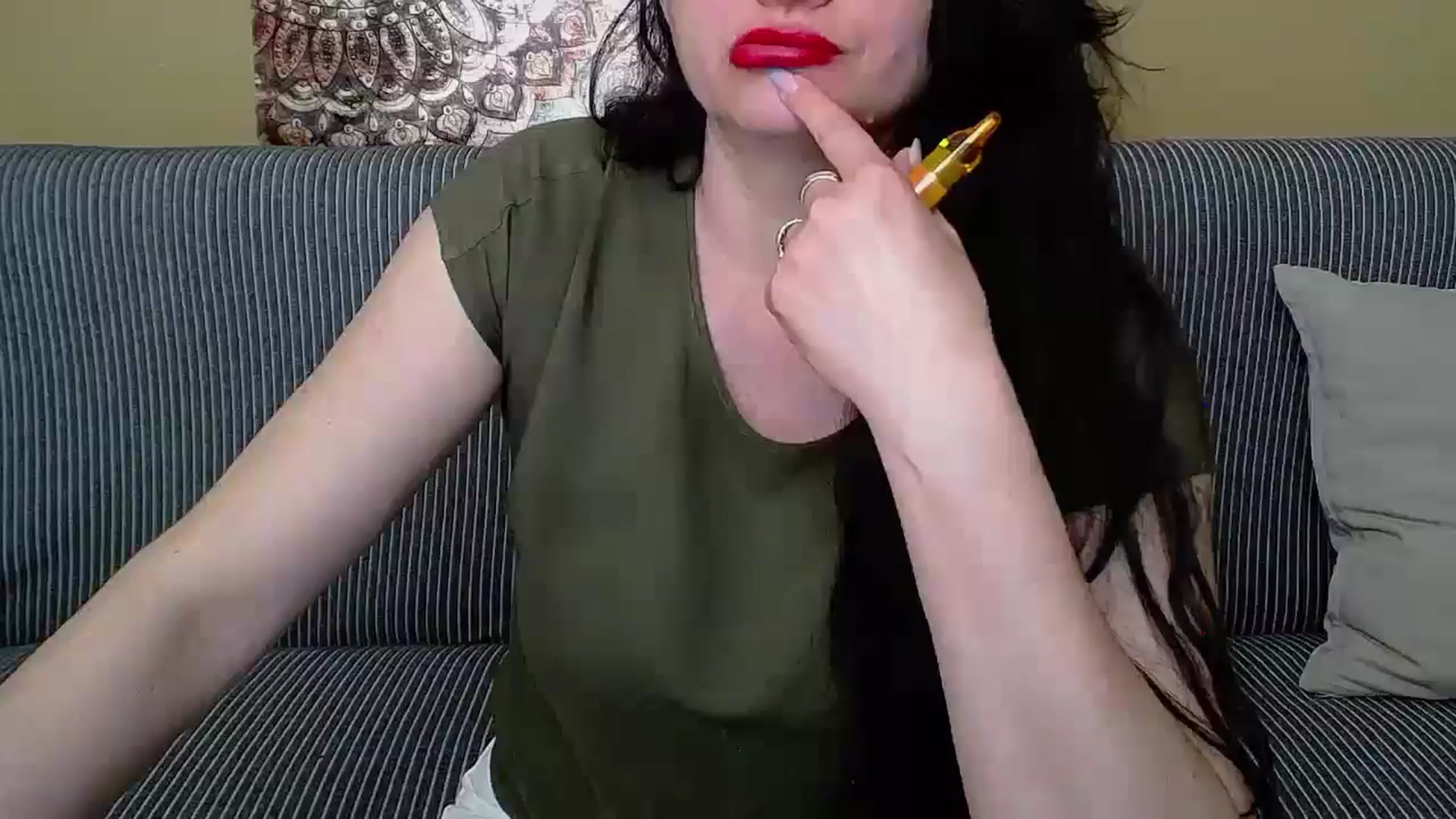 Gallery image thumbnail from ForeverChic's myfreecams stream on, 06/05/2025, 07:27 image 19 of 20