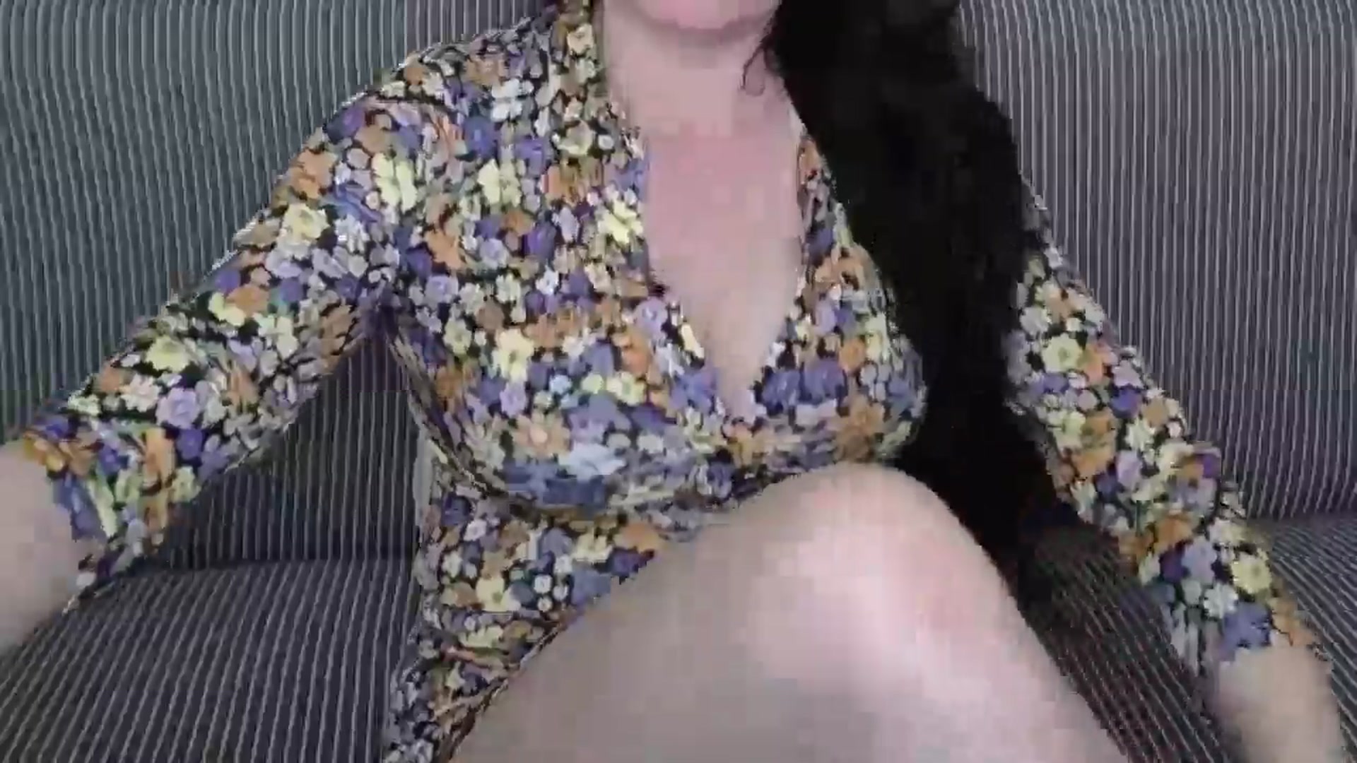 Gallery image thumbnail from ForeverChic's myfreecams stream on, 06/12/2025, 08:30 image 3 of 20