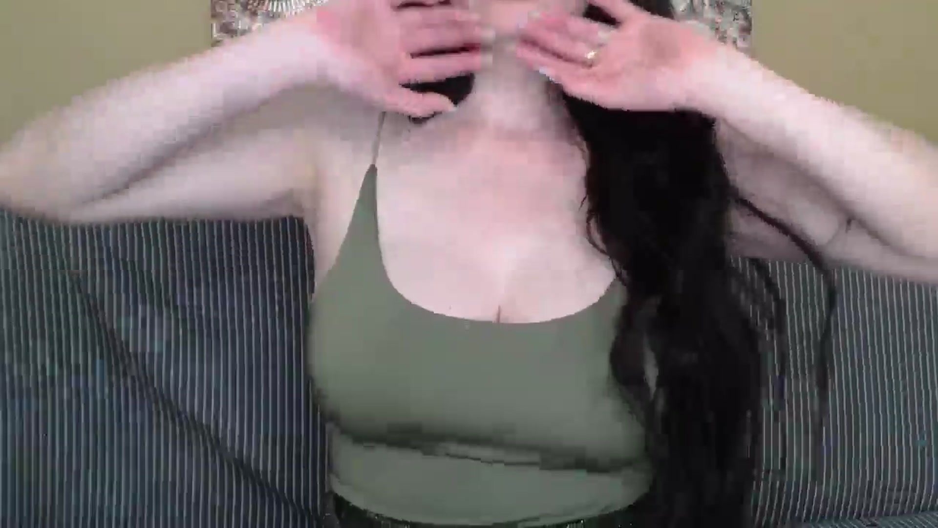 Gallery image thumbnail from ForeverChic's myfreecams stream on, 06/13/2025, 08:17 image 20 of 20
