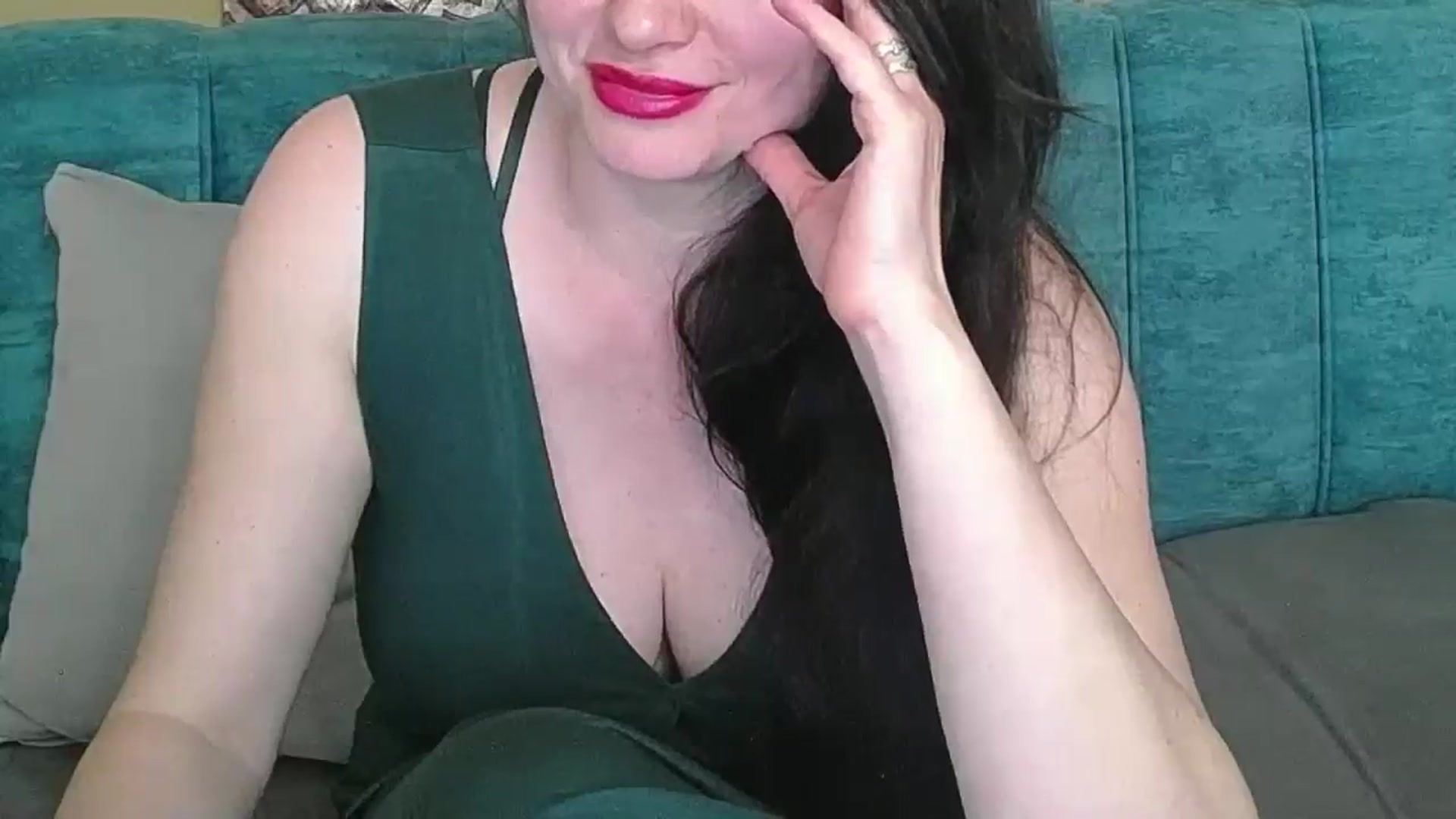 Gallery image thumbnail from ForeverChic's myfreecams stream on, 06/19/2025, 09:56 image 3 of 20