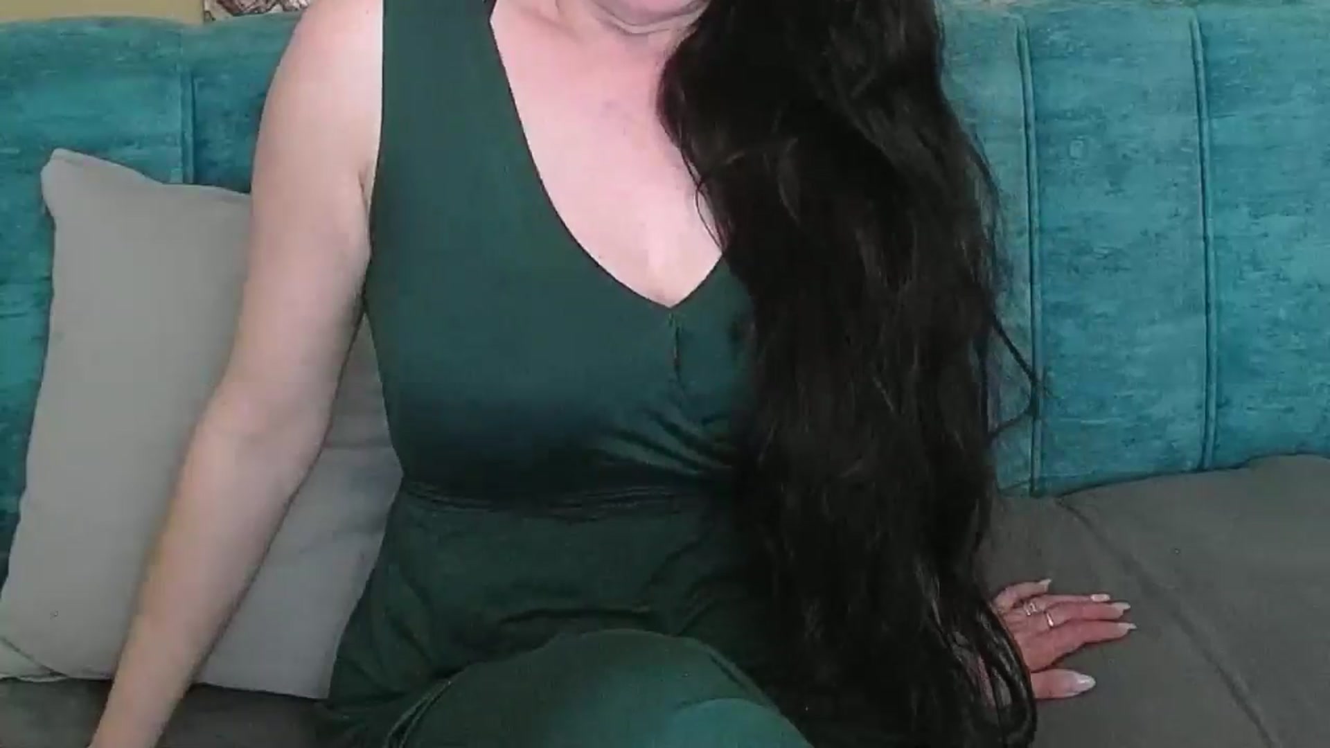 Gallery image thumbnail from ForeverChic's myfreecams stream on, 06/19/2025, 09:56 image 10 of 20