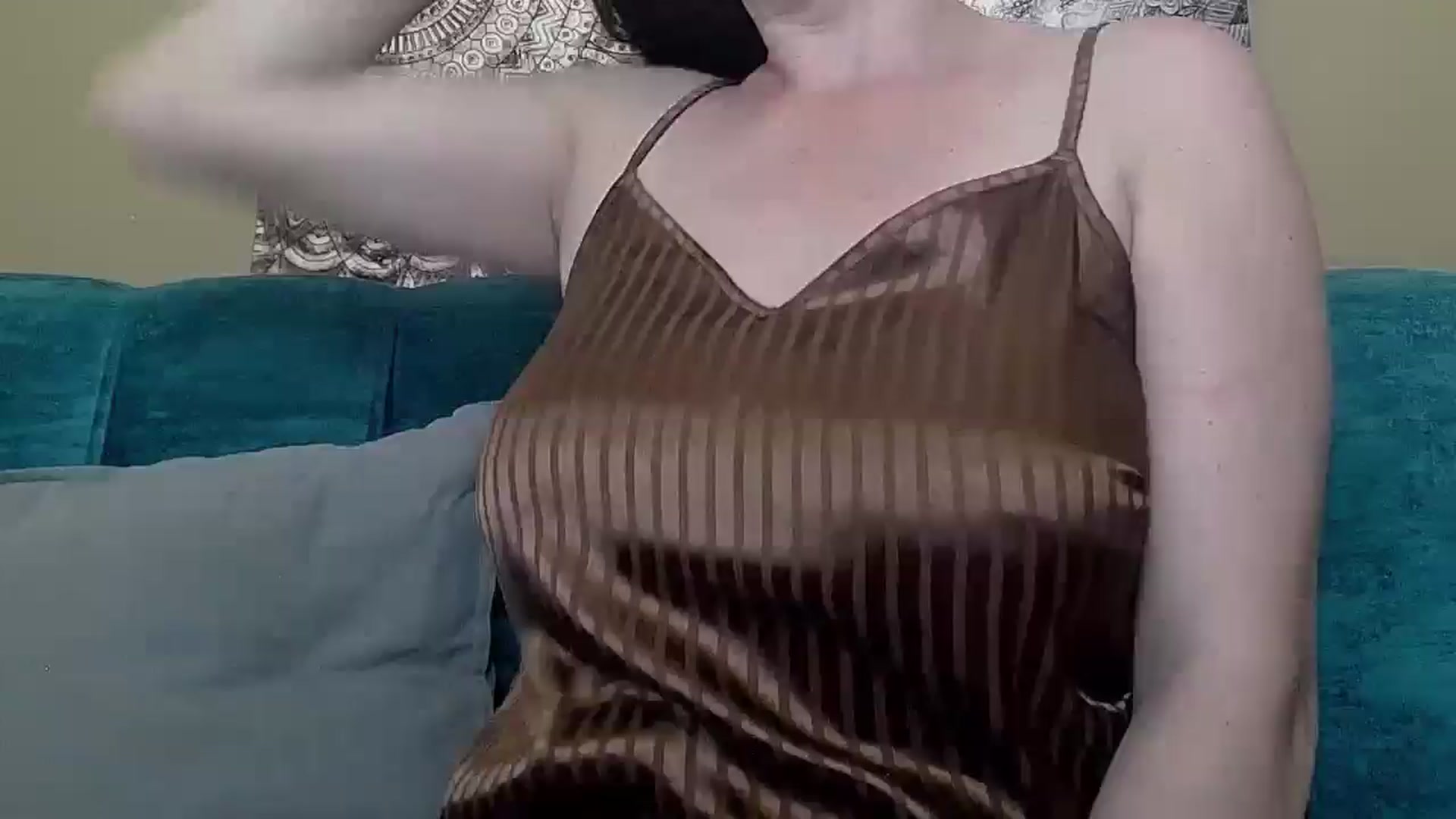 Gallery image thumbnail from ForeverChic's myfreecams stream on, 06/26/2025, 08:47 image 17 of 20