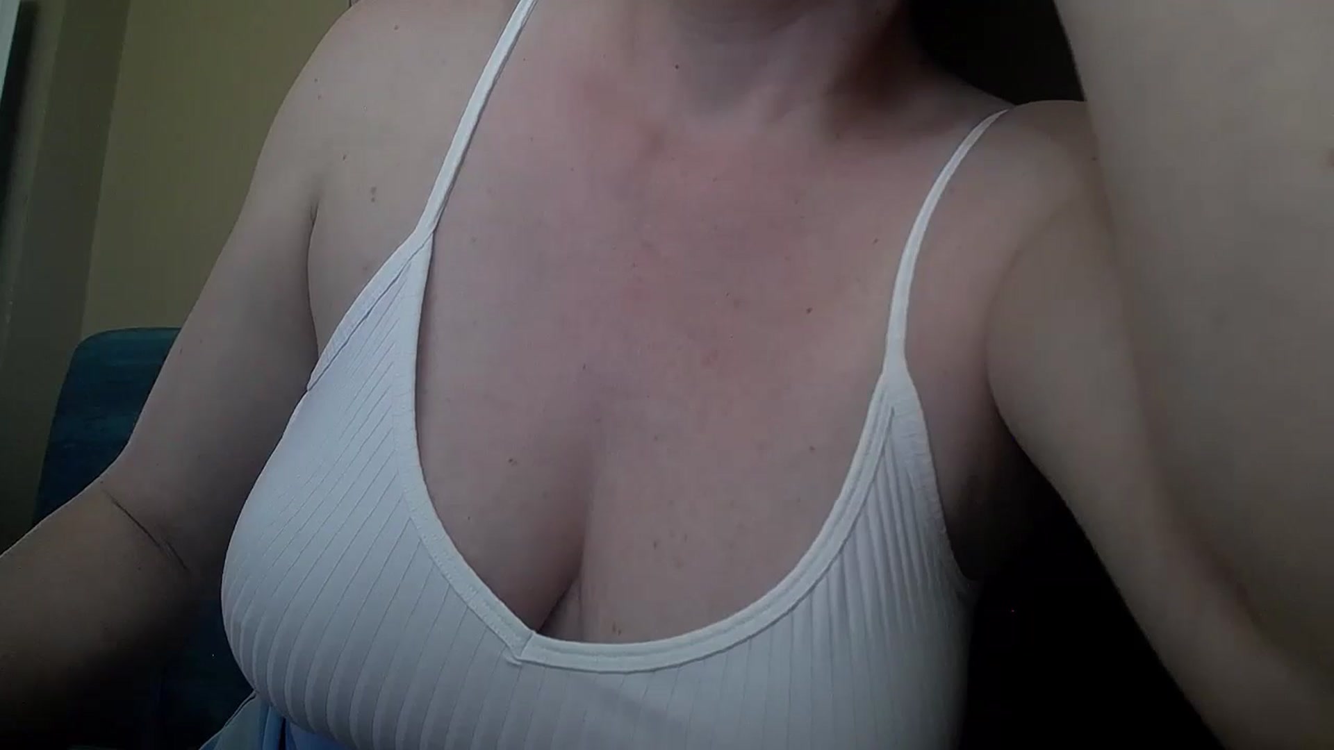 Gallery image thumbnail from ForeverChic's myfreecams stream on, 06/27/2025, 10:52 image 7 of 20