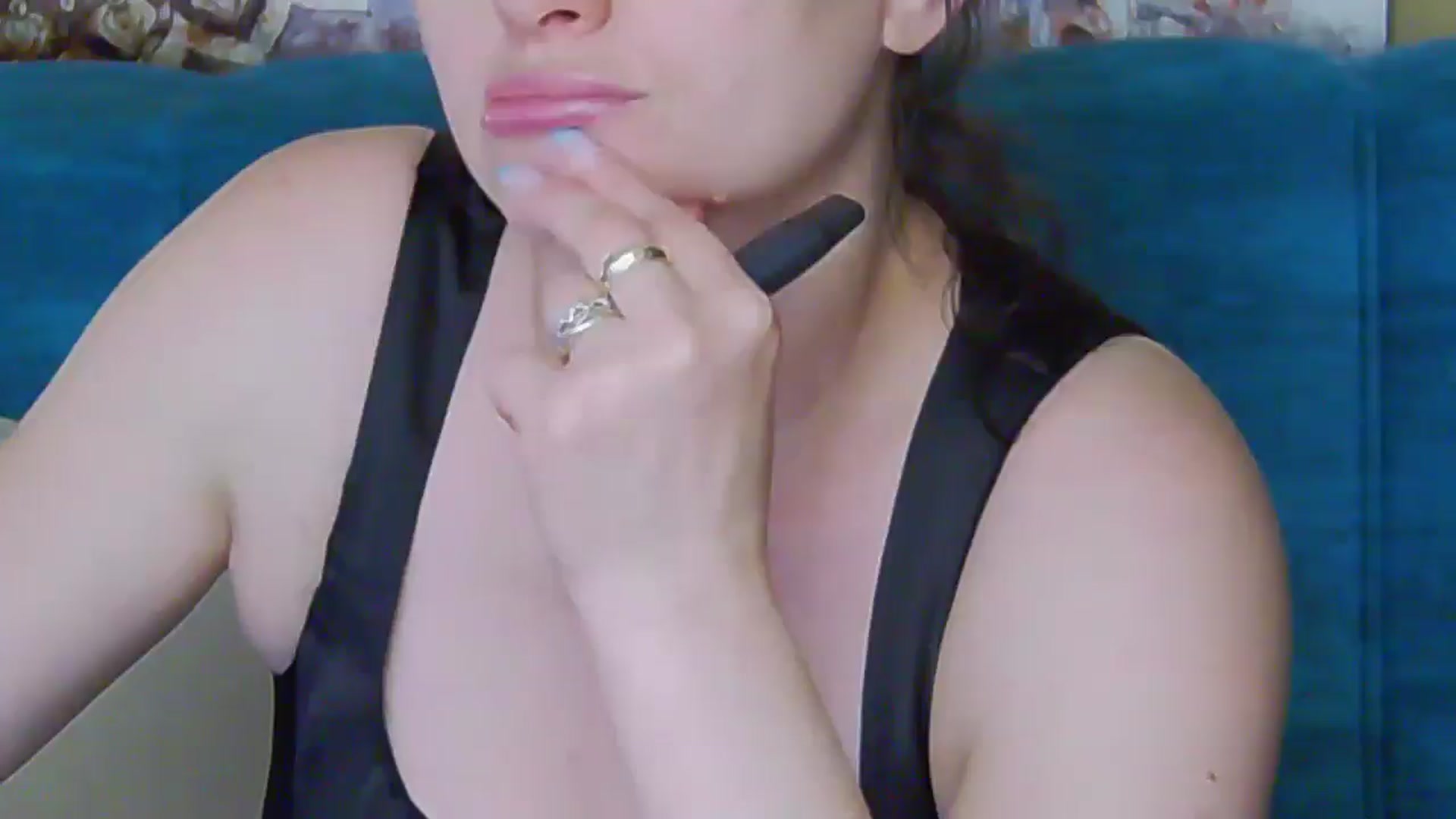 Gallery image thumbnail from ForeverChic's myfreecams stream on, 07/03/2025, 09:55 image 18 of 20