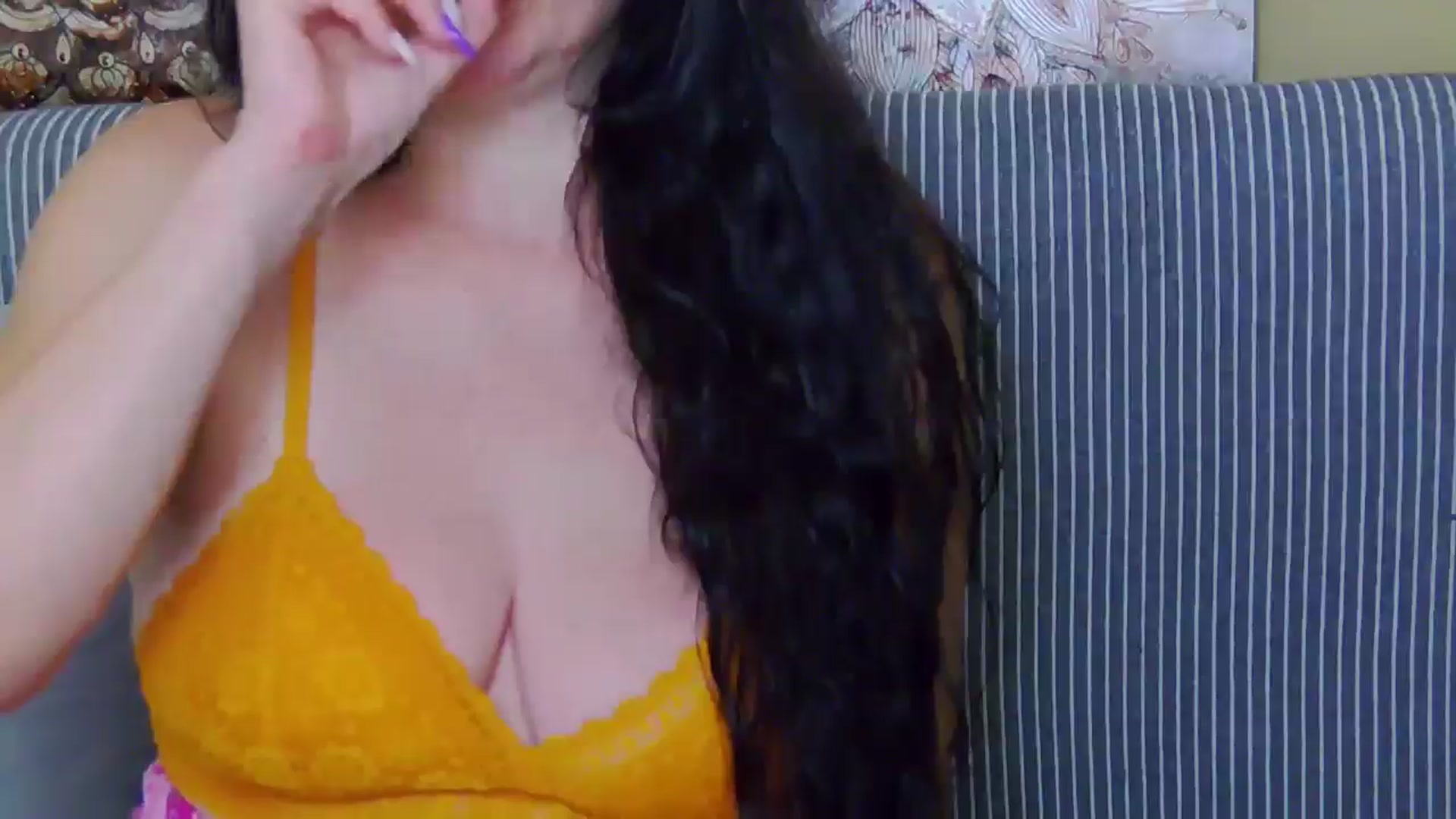 Gallery image thumbnail from ForeverChic's myfreecams stream on, 07/23/2025, 10:36 image 10 of 20