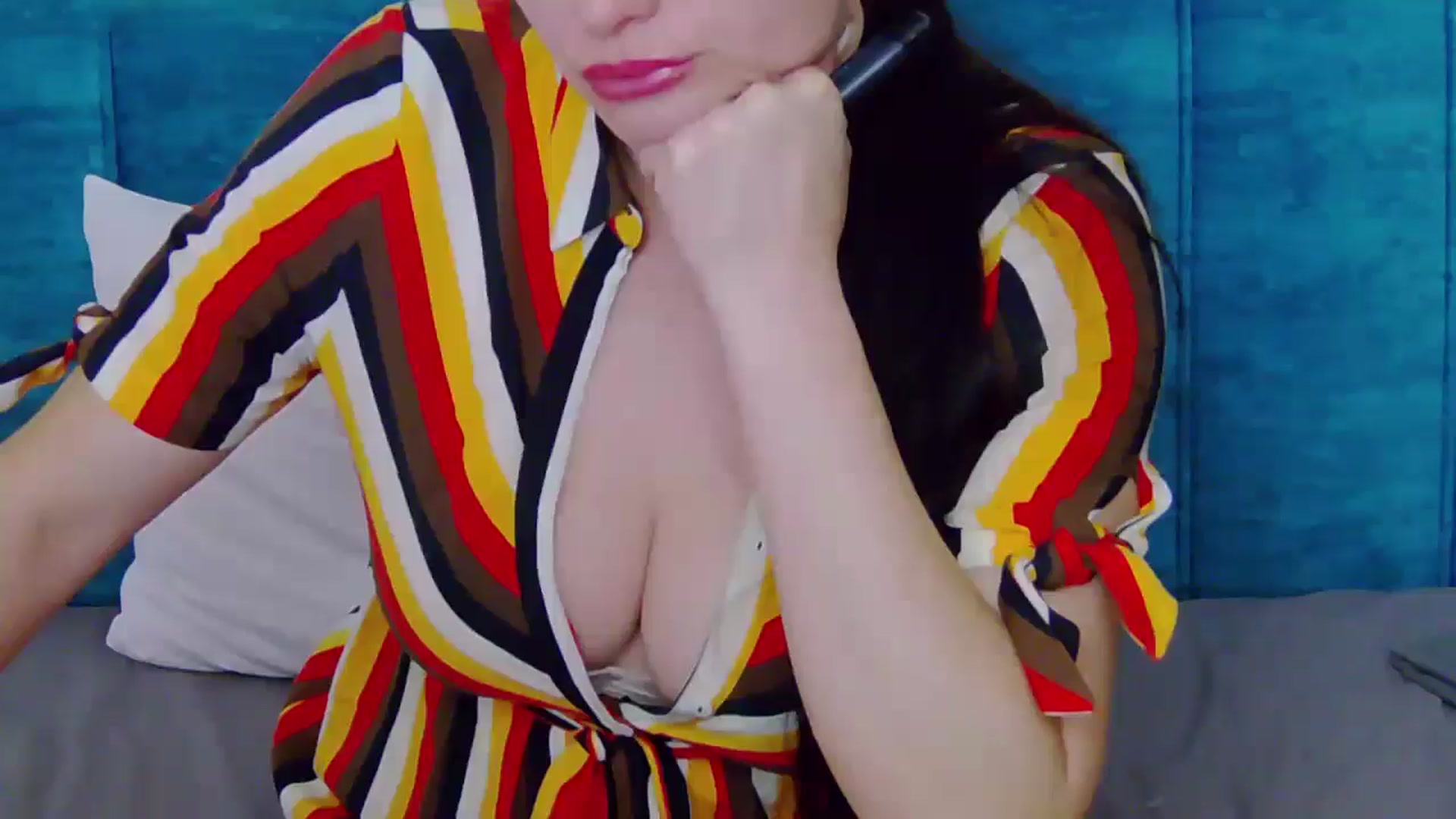 Gallery image thumbnail from ForeverChic's myfreecams stream on, 08/04/2025, 07:28 image 1 of 20