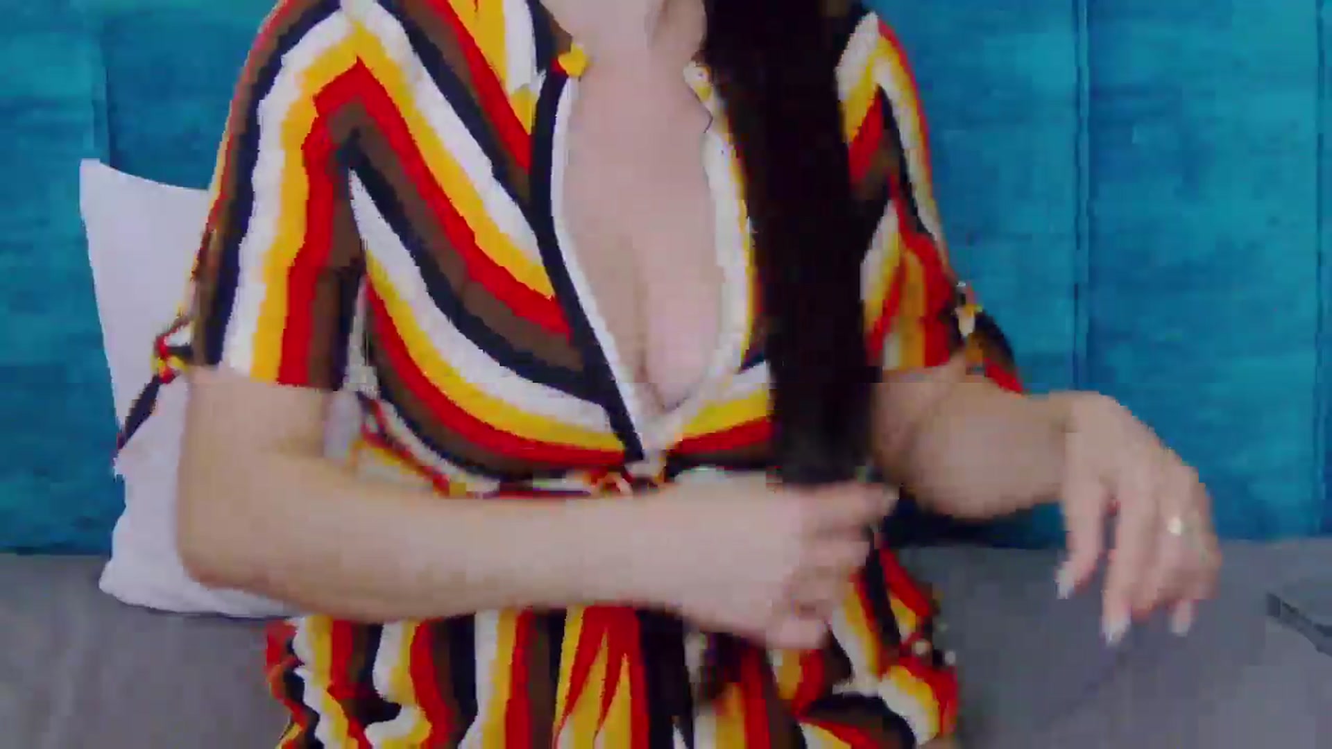 Gallery image thumbnail from ForeverChic's myfreecams stream on, 08/04/2025, 07:28 image 3 of 20