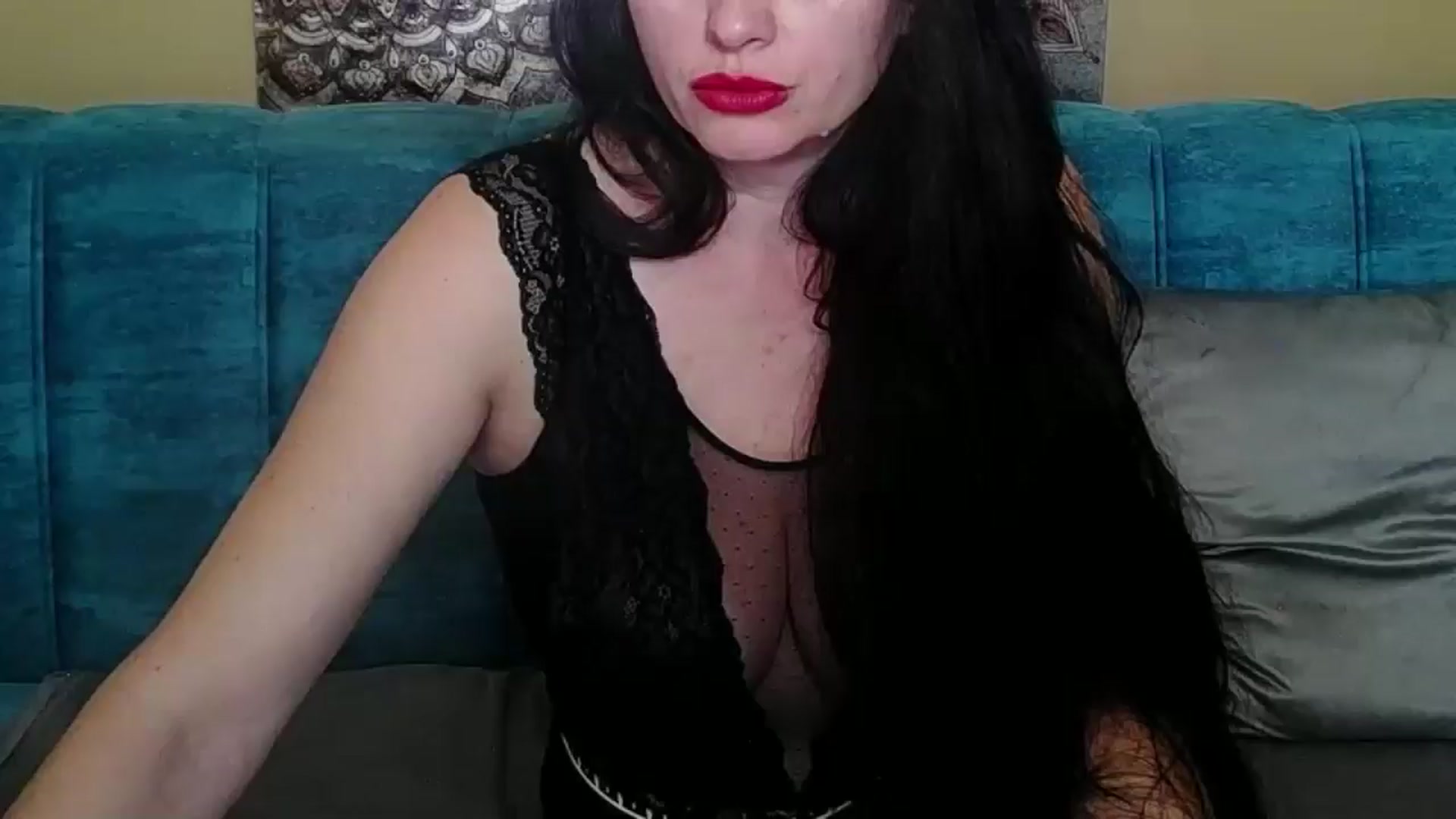 Gallery image thumbnail from ForeverChic's myfreecams stream on, 08/12/2025, 10:45 image 1 of 20