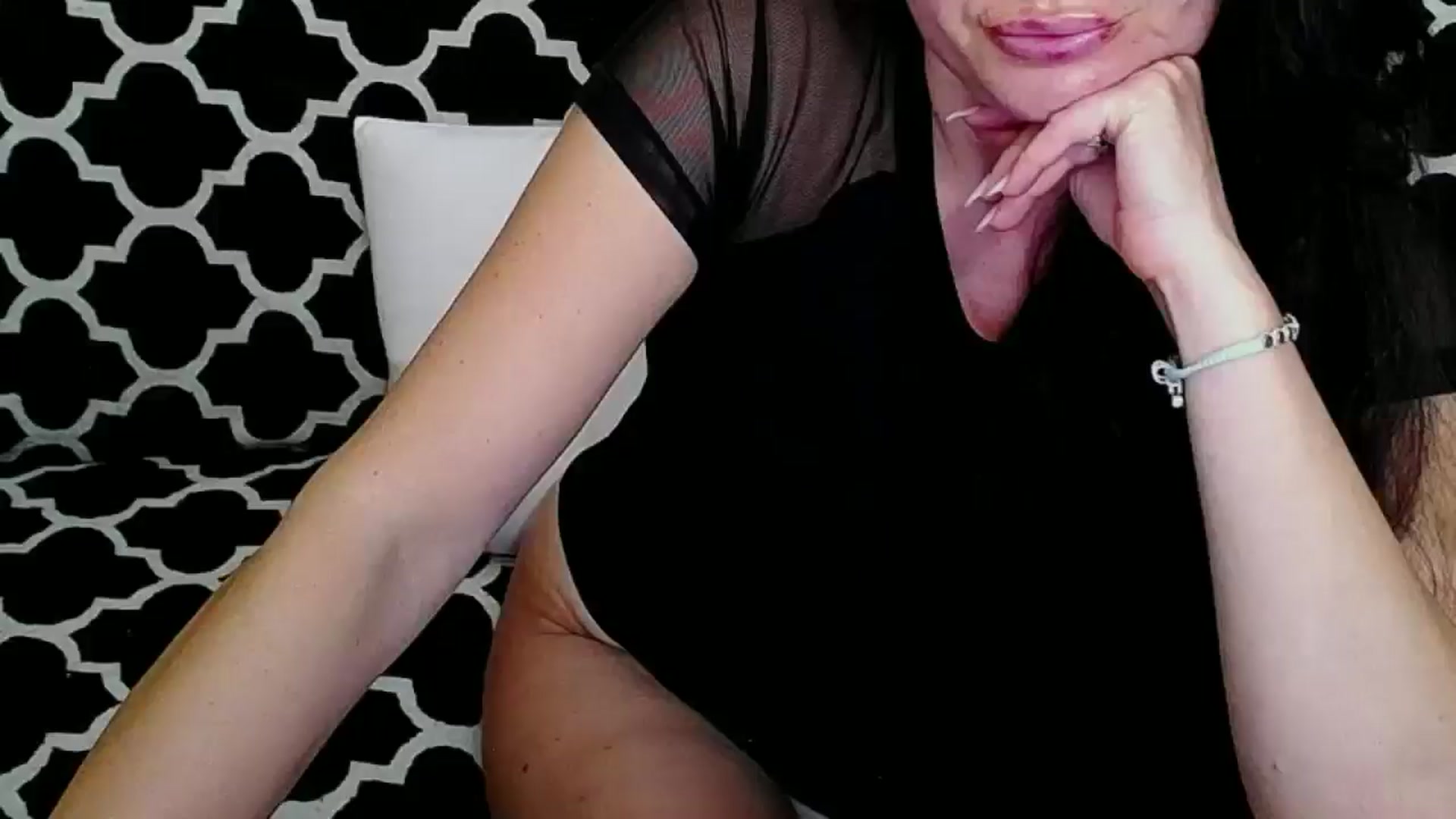 Gallery image thumbnail from ForeverChic's myfreecams stream on, 08/25/2025, 11:05 image 1 of 20