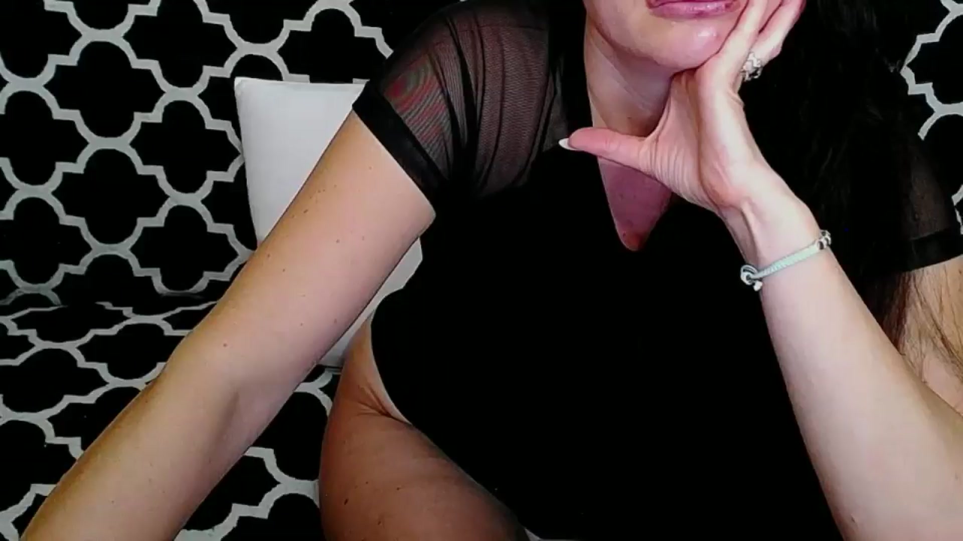 Gallery image thumbnail from ForeverChic's myfreecams stream on, 08/25/2025, 11:05 image 8 of 20