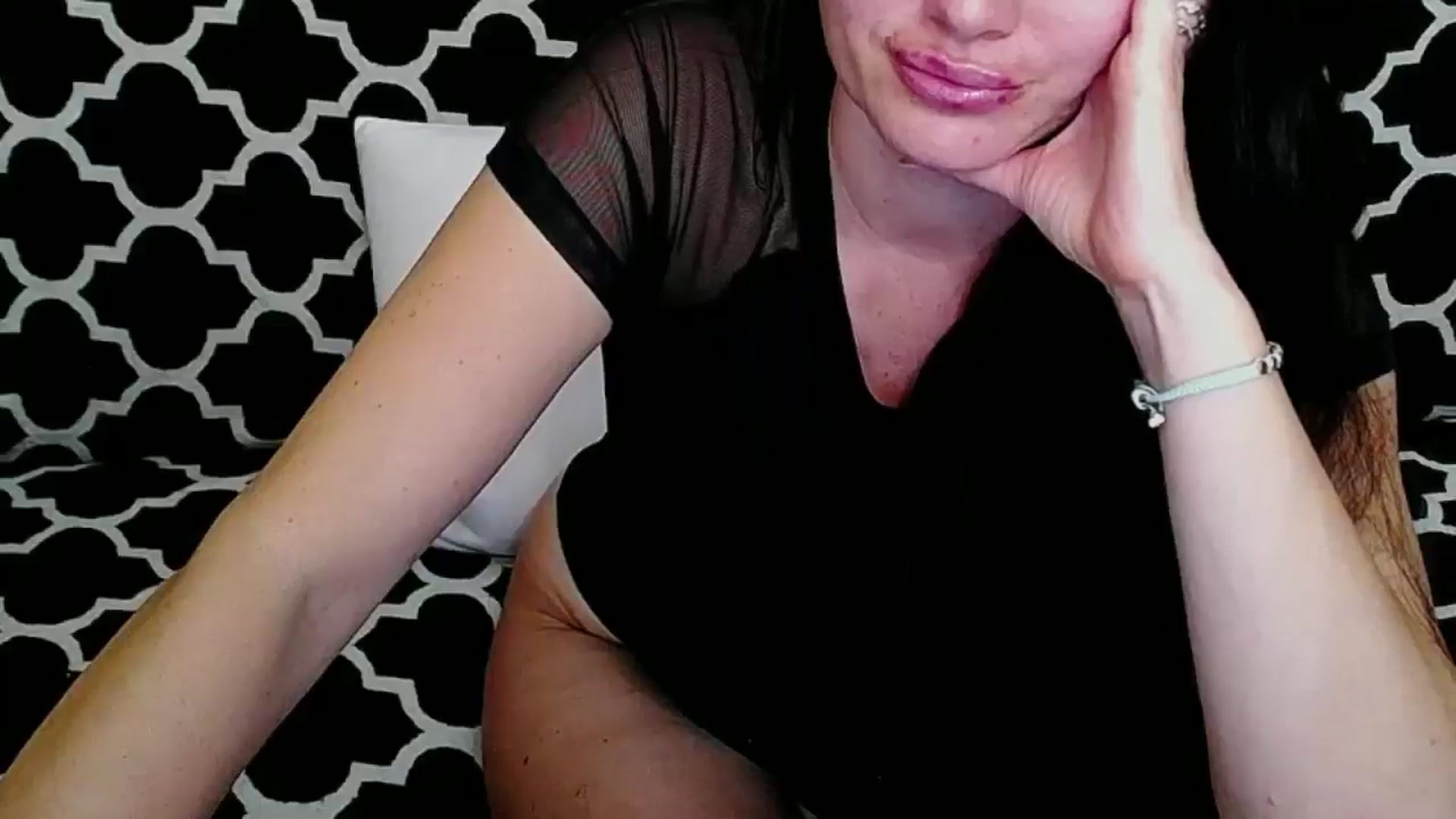 Gallery image thumbnail from ForeverChic's myfreecams stream on, 08/25/2025, 11:05 image 12 of 20
