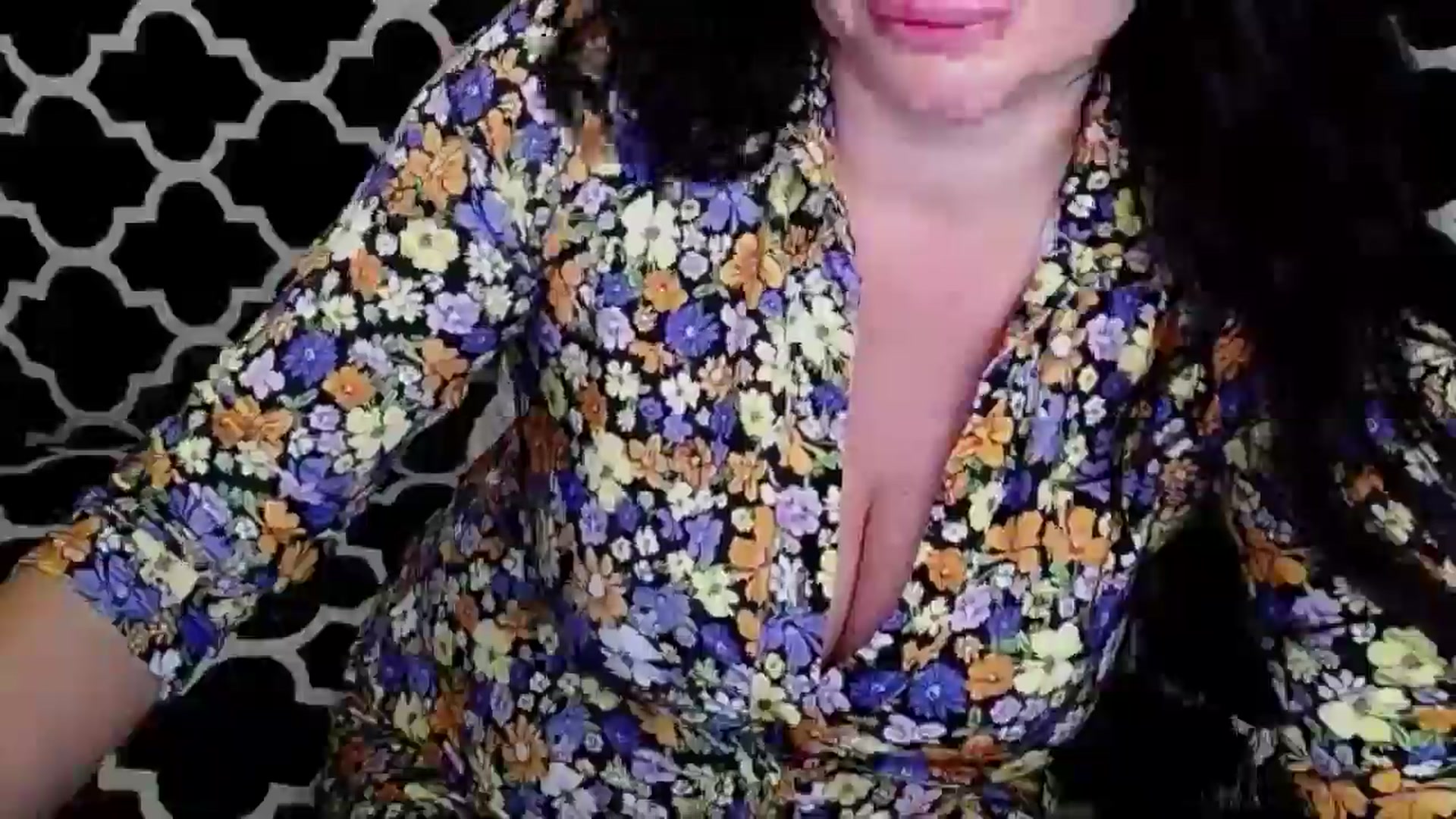 Gallery image thumbnail from ForeverChic's myfreecams stream on, 08/29/2025, 07:59 image 17 of 20