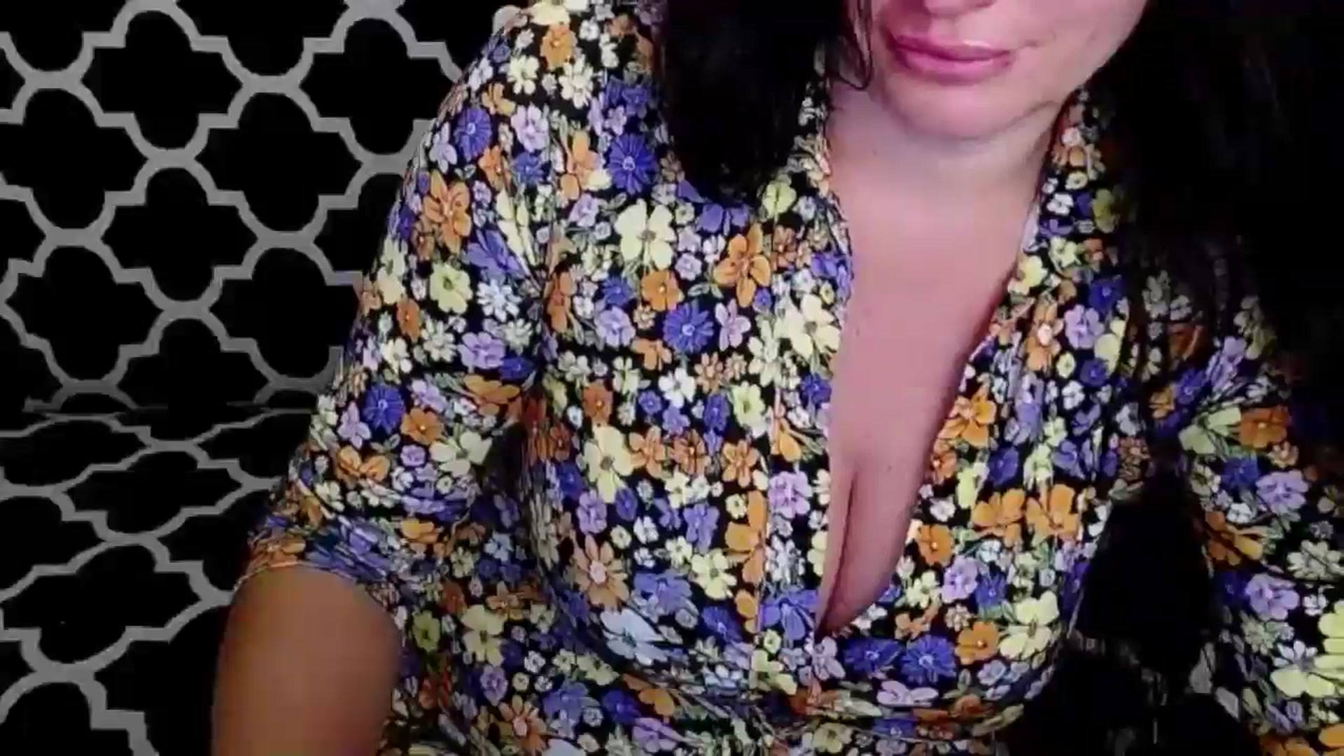 Gallery image thumbnail from ForeverChic's myfreecams stream on, 08/29/2025, 07:59 image 14 of 20