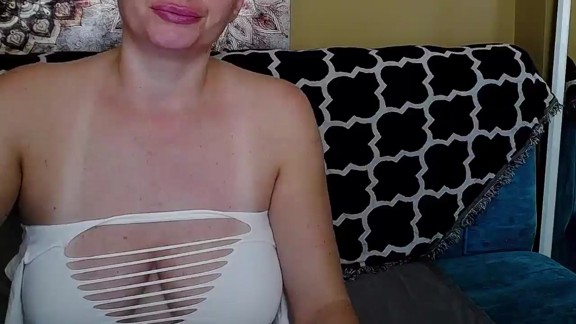 Gallery image thumbnail from ForeverChic's myfreecams stream on, 09/04/2025, 10:57 image 17 of 20