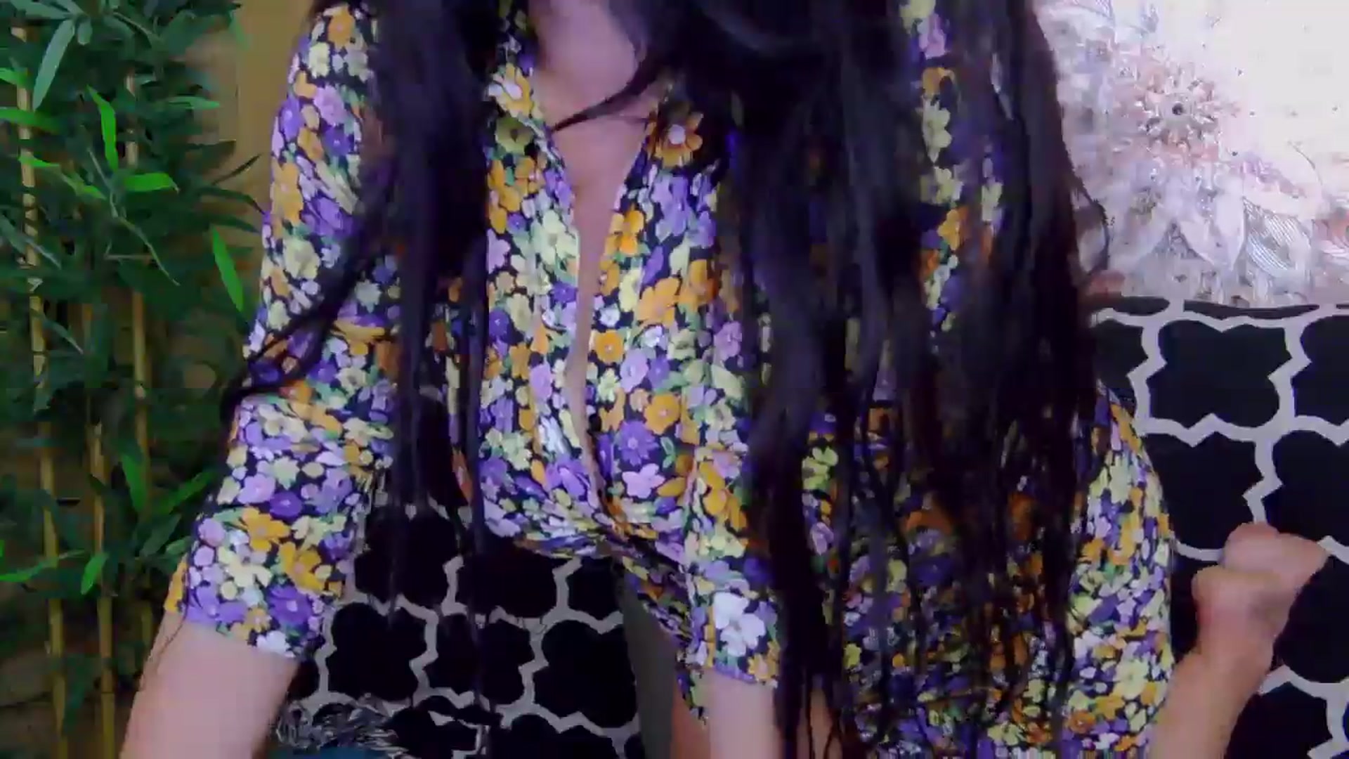 Gallery image thumbnail from ForeverChic's myfreecams stream on, 09/12/2025, 10:33 image 12 of 20