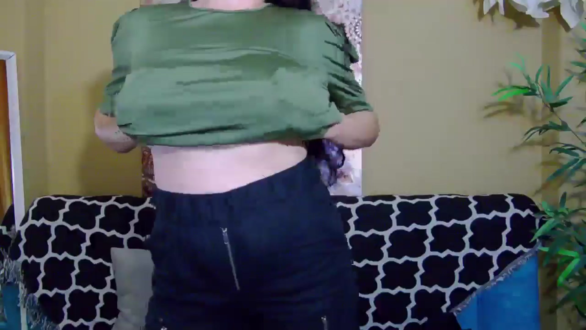 Gallery image thumbnail from ForeverChic's myfreecams stream on, 09/18/2025, 07:18 image 6 of 20