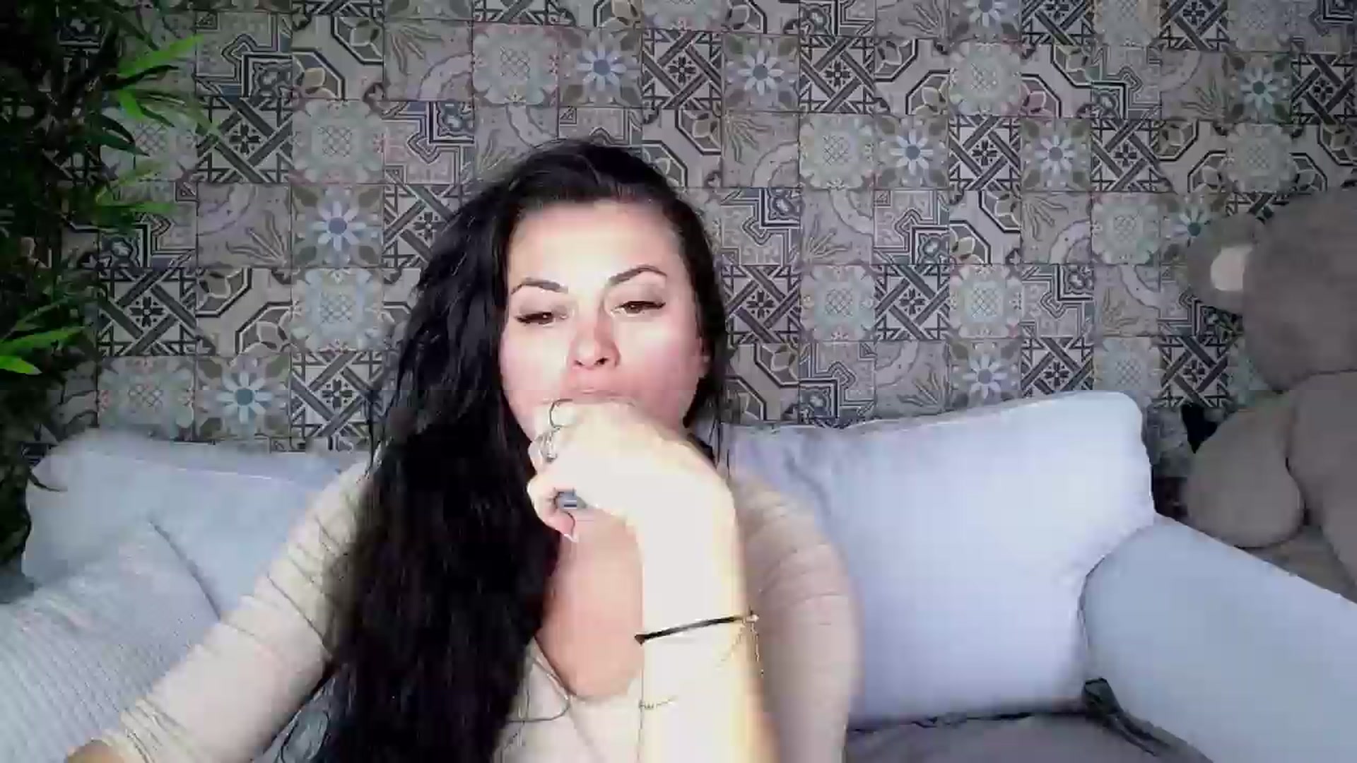 Gallery image thumbnail from ForeverChic's myfreecams stream on, 10/08/2025, 08:15 image 1 of 20