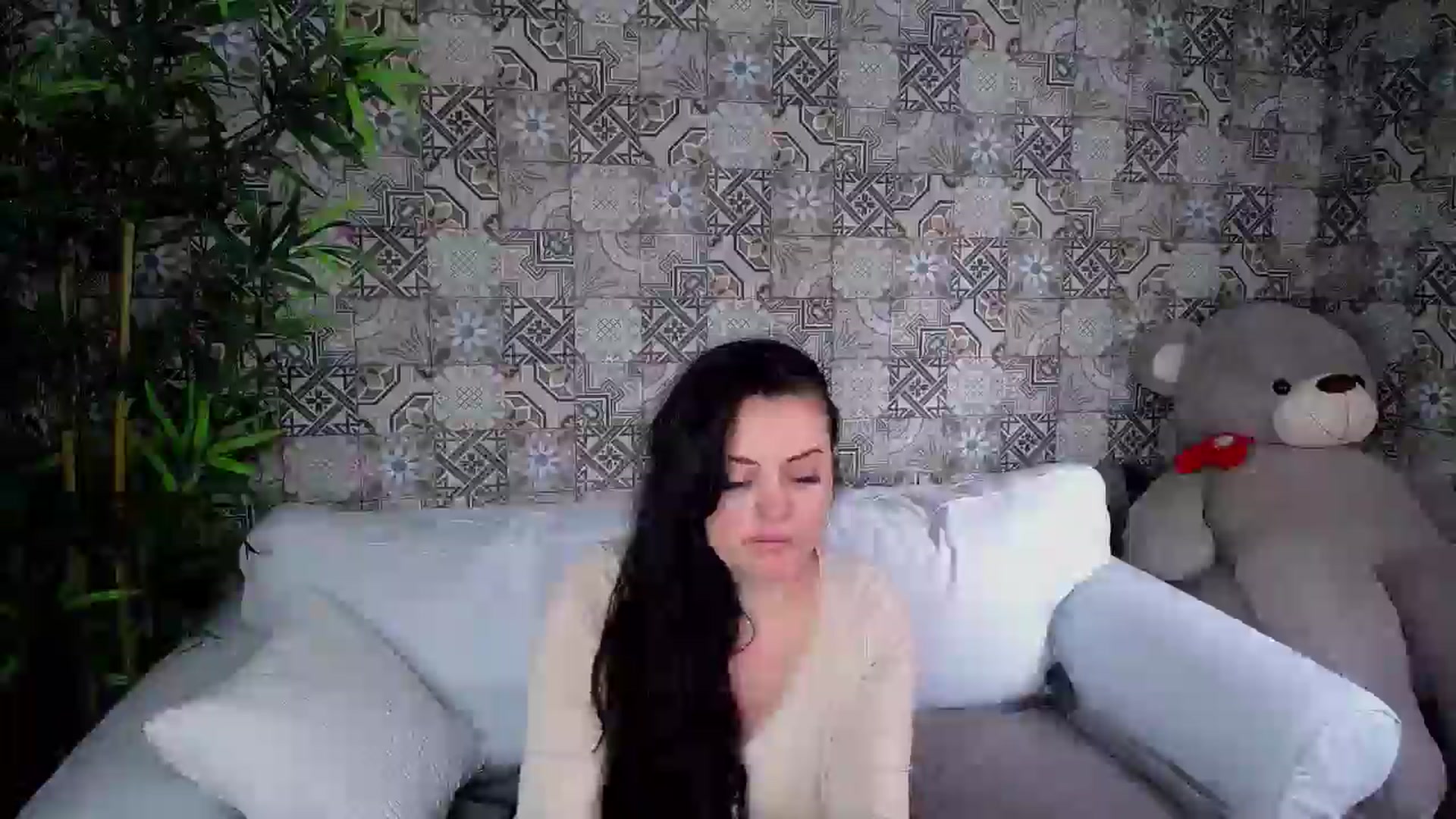 Gallery image thumbnail from ForeverChic's myfreecams stream on, 10/08/2025, 10:42 image 4 of 20