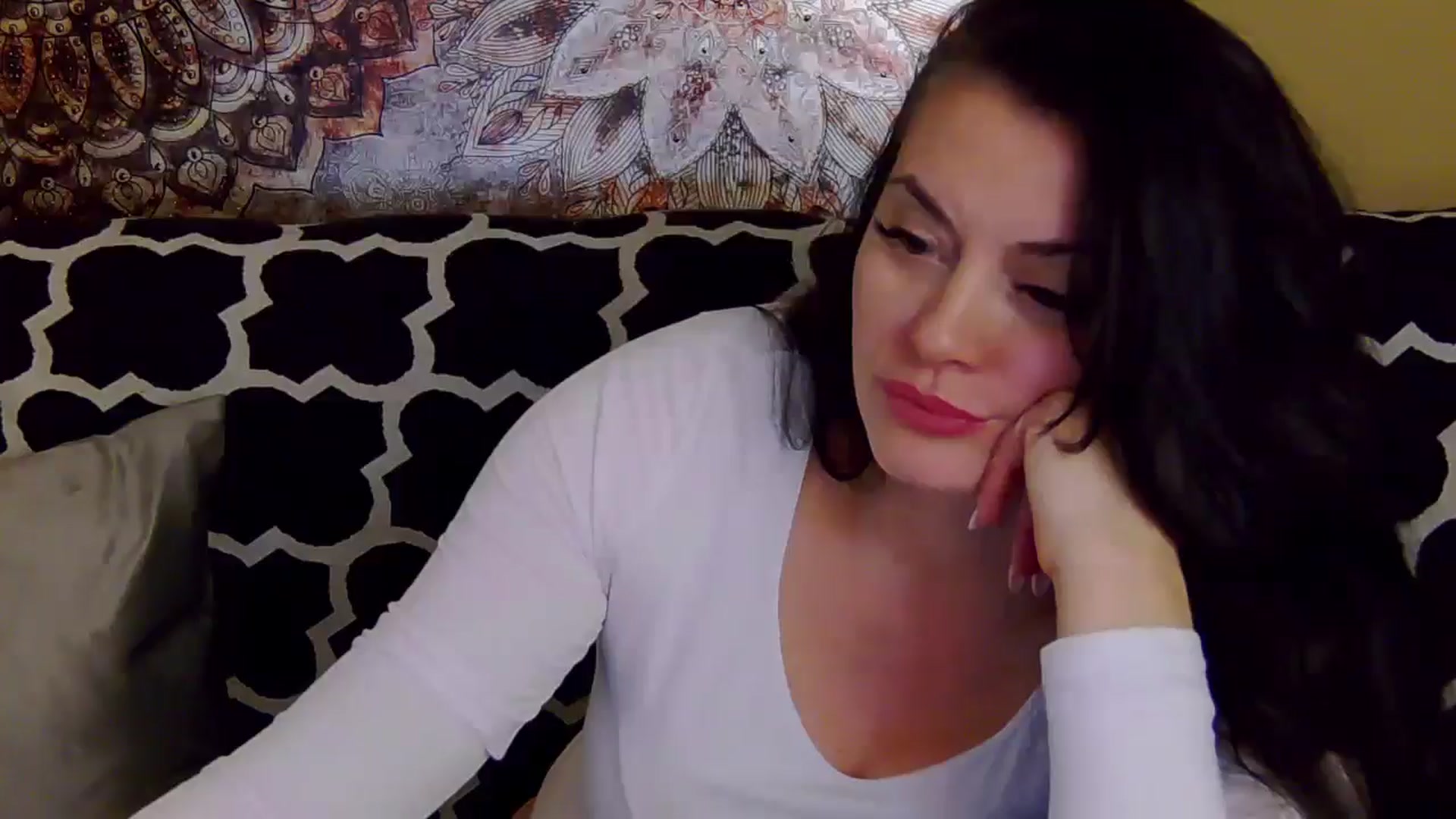 Gallery image thumbnail from ForeverChic's myfreecams stream on, 10/09/2025, 11:03 image 8 of 20