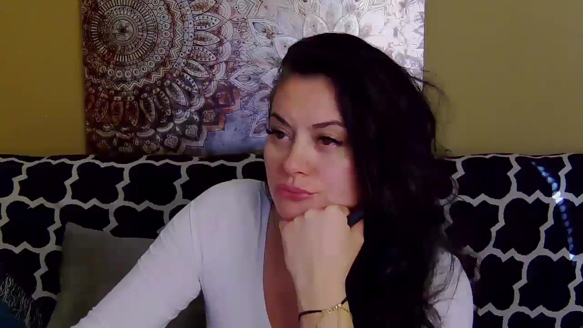 Gallery image thumbnail from ForeverChic's myfreecams stream on, 10/09/2025, 12:03 image 6 of 20