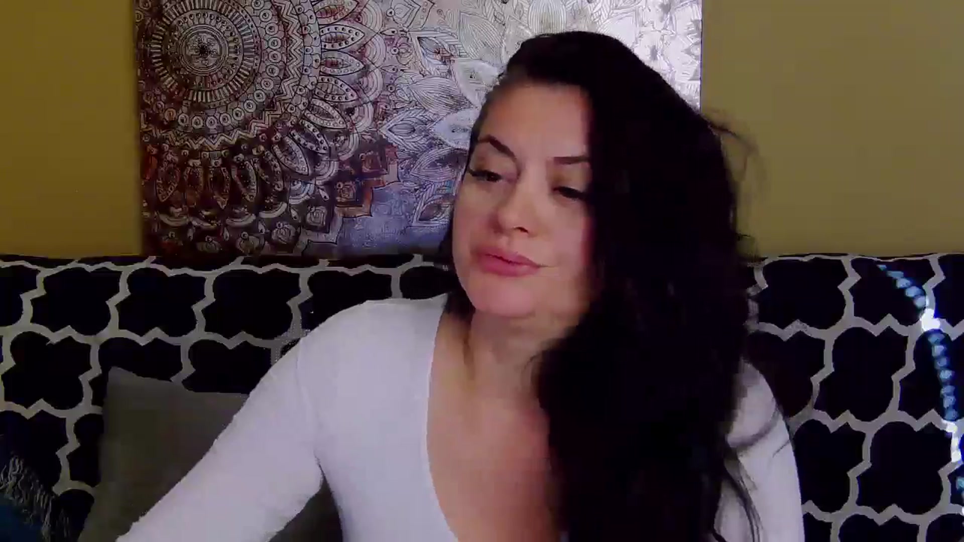 Gallery image thumbnail from ForeverChic's myfreecams stream on, 10/09/2025, 12:03 image 9 of 20