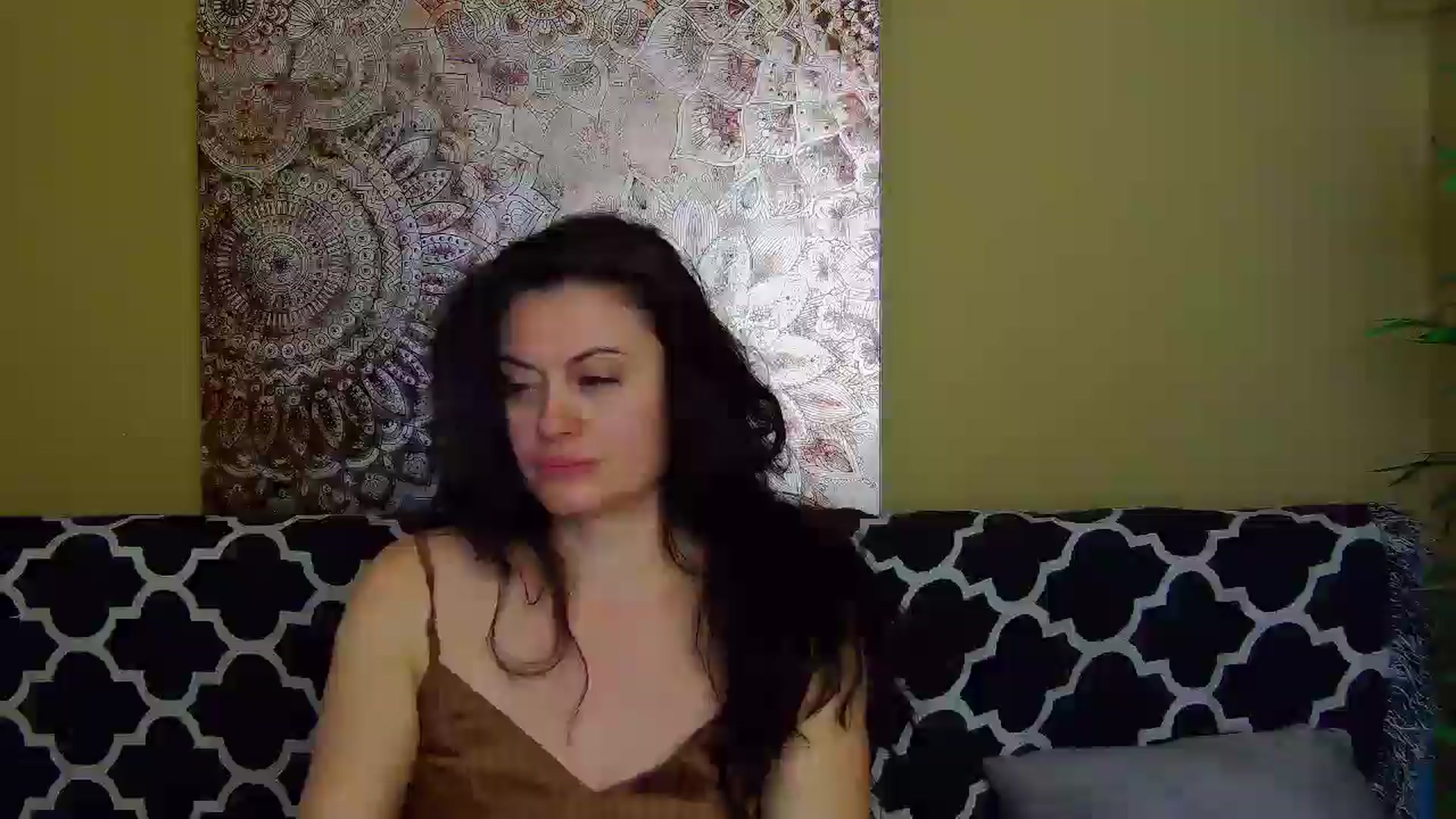 Gallery image thumbnail from ForeverChic's myfreecams stream on, 10/14/2025, 08:46 image 16 of 20