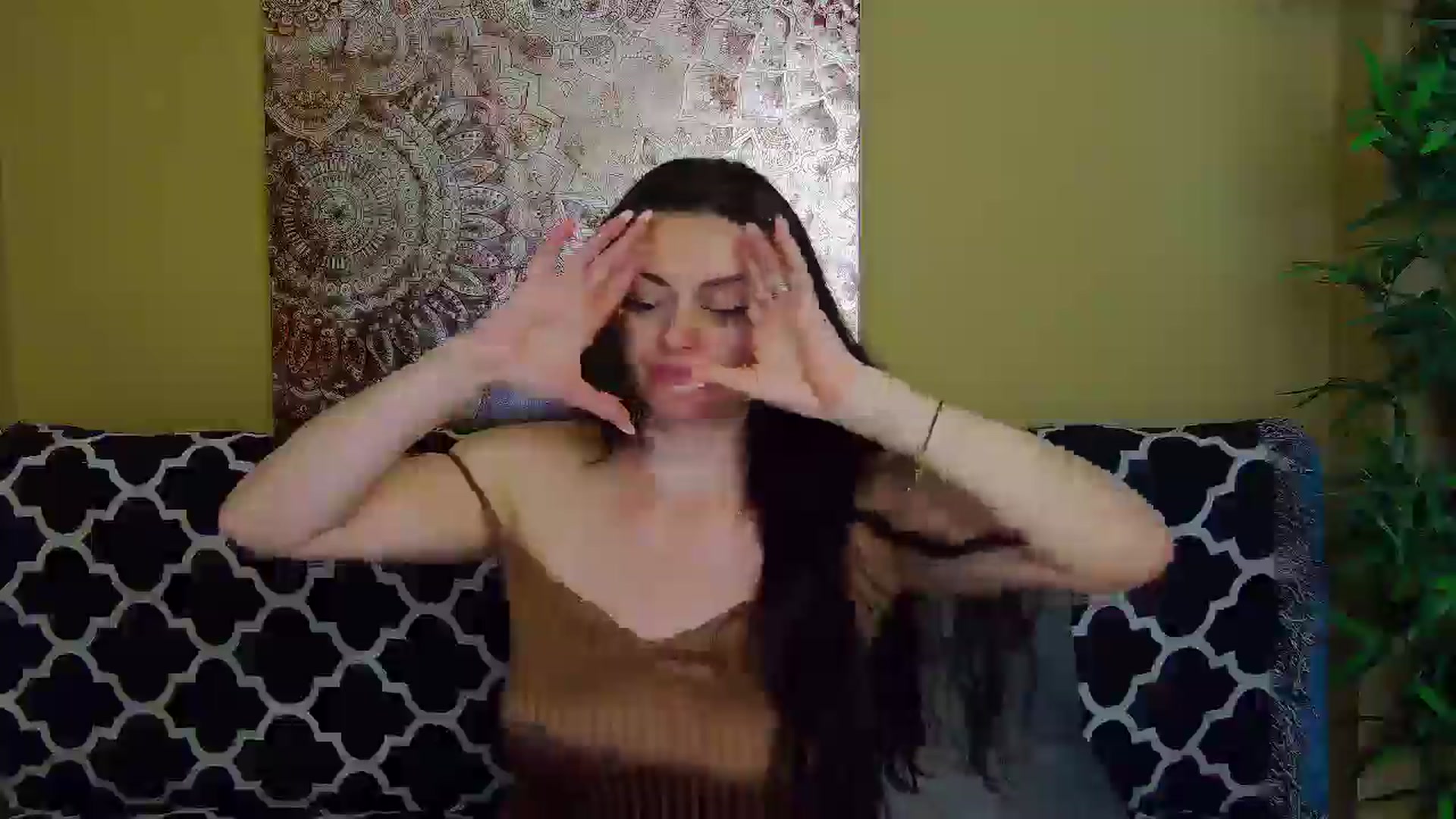 Gallery image thumbnail from ForeverChic's myfreecams stream on, 10/14/2025, 10:27 image 14 of 20