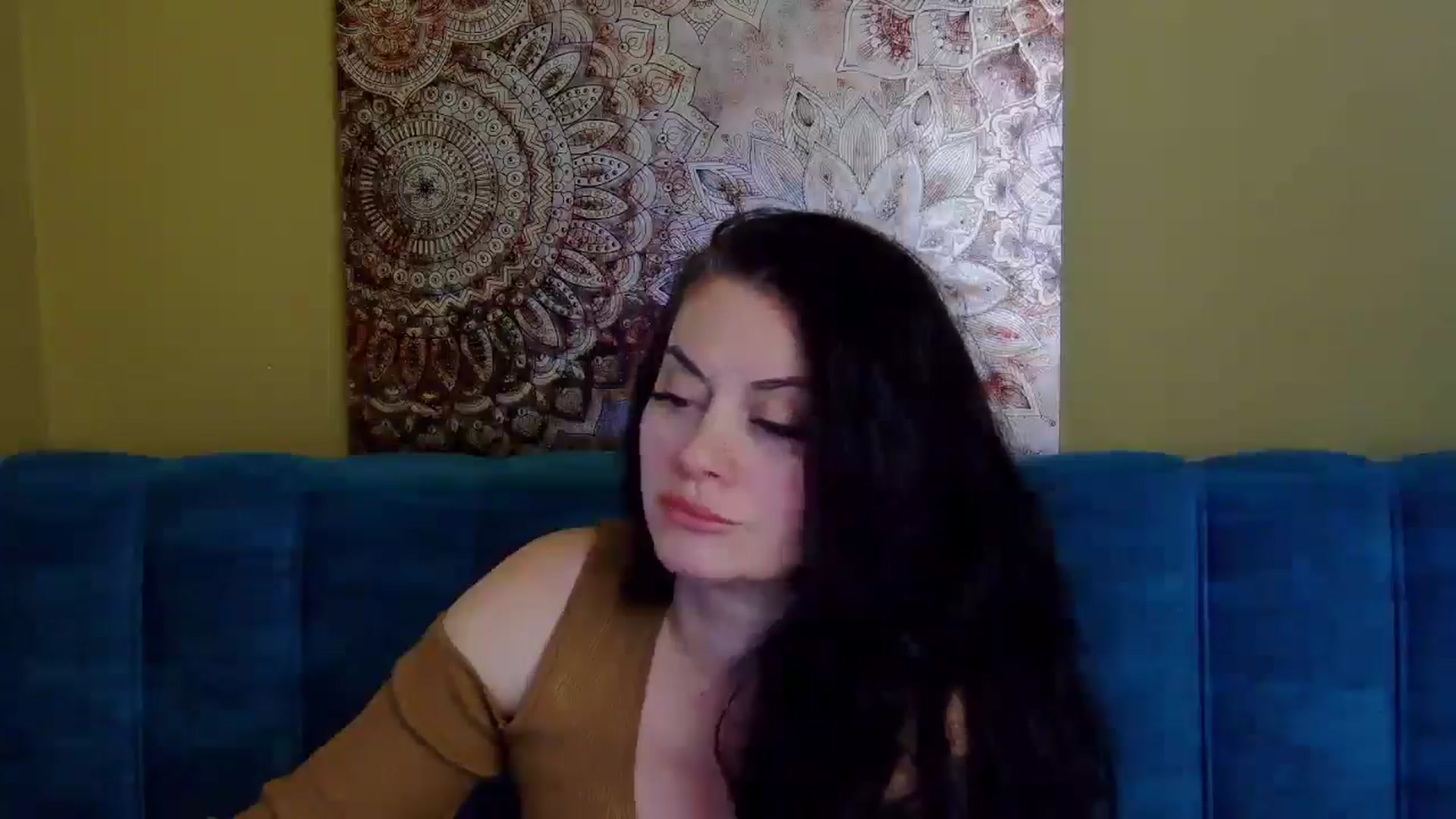 Gallery image thumbnail from ForeverChic's myfreecams stream on, 10/15/2025, 08:38 image 15 of 20