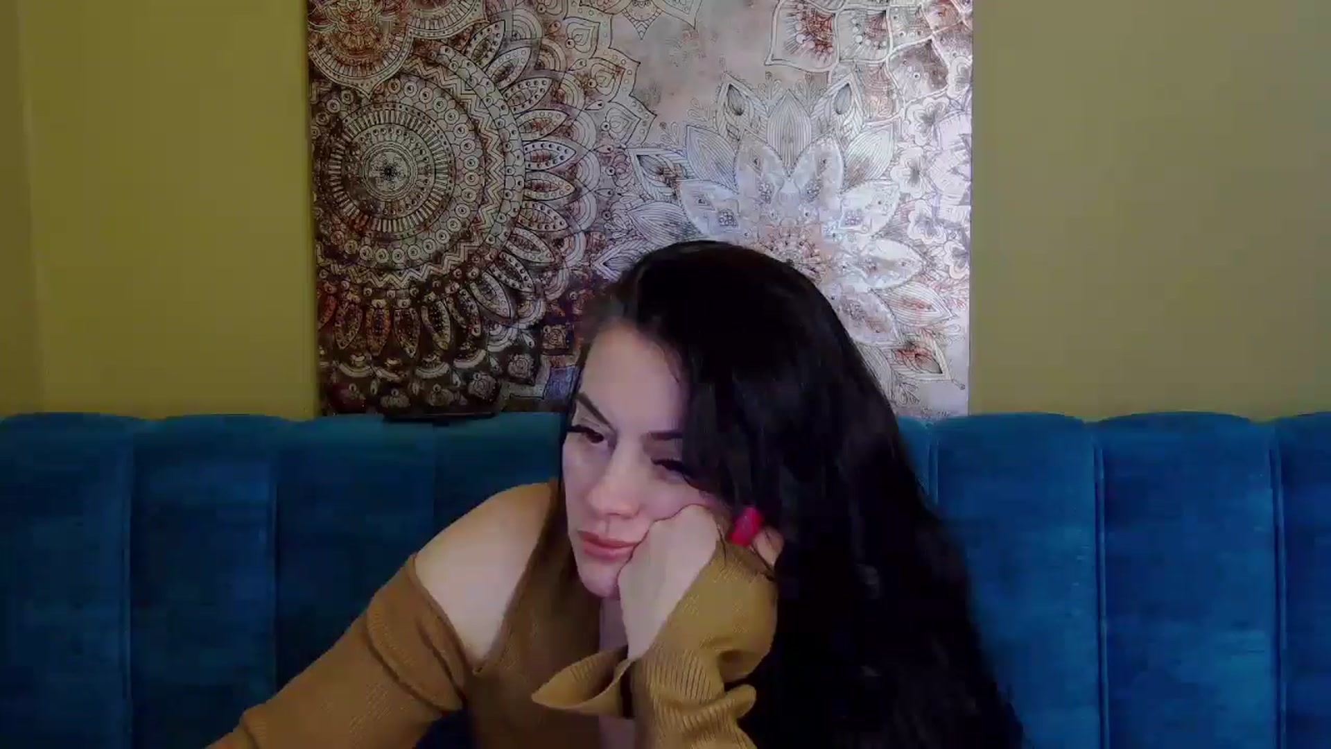 Gallery image thumbnail from ForeverChic's myfreecams stream on, 10/15/2025, 08:38 image 10 of 20