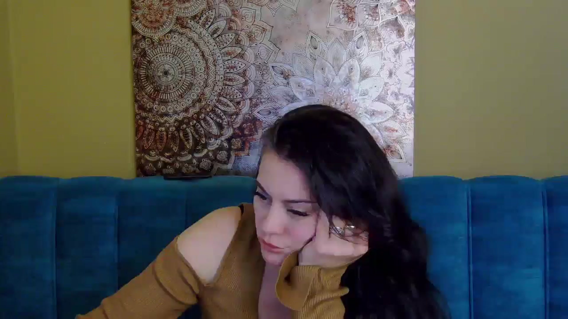 Gallery image thumbnail from ForeverChic's myfreecams stream on, 10/15/2025, 08:38 image 9 of 20