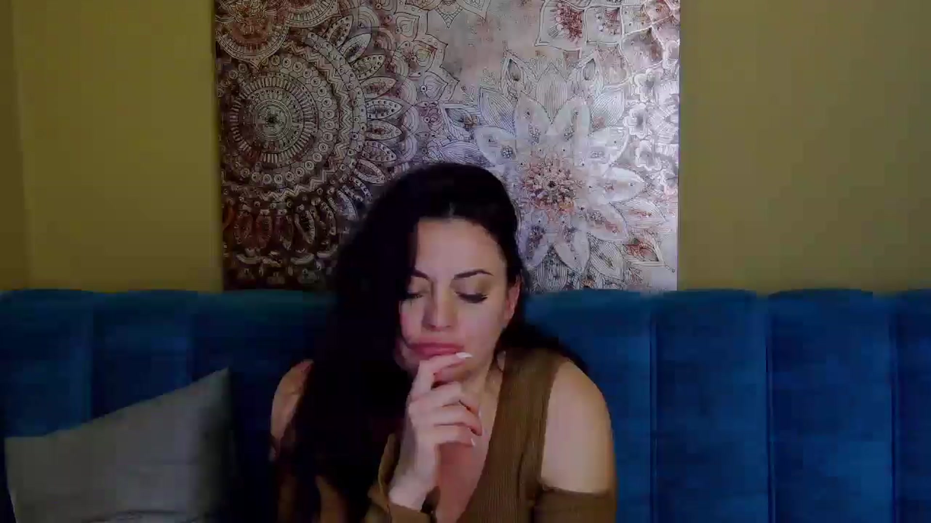 Gallery image thumbnail from ForeverChic's myfreecams stream on, 10/15/2025, 11:32 image 11 of 20
